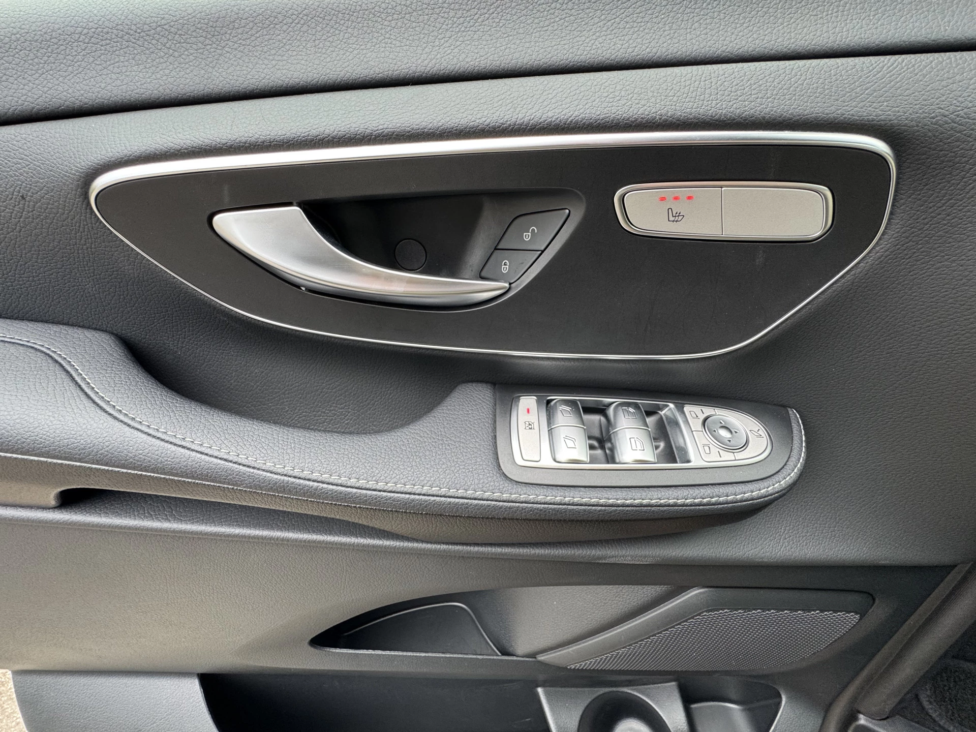 Hoofdafbeelding Mercedes-Benz EQV