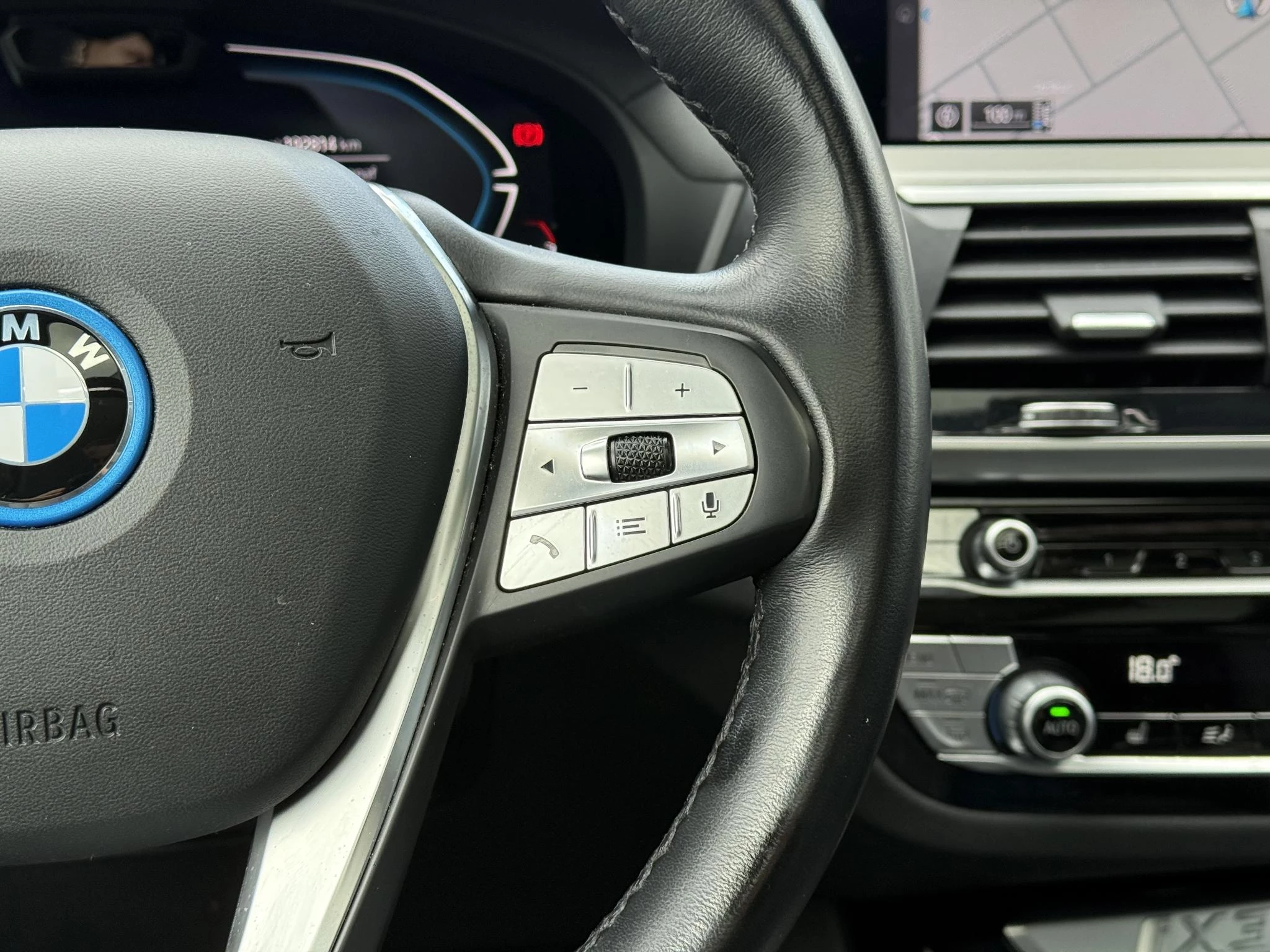 Hoofdafbeelding BMW iX3