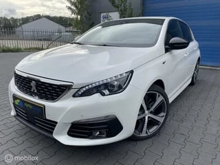 Peugeot 308 1.6 GT | 1e Eigenaar | Dealer Onderhouden | 360 Camera | Apple Carplay | Botswaarschuwing | Cruise Control | Flippers | Lane Assistant | 225 PK | 18 Inch | Trekhaak | Full Option | WIFI | Parelmoet Wit | Zeer Netjes!