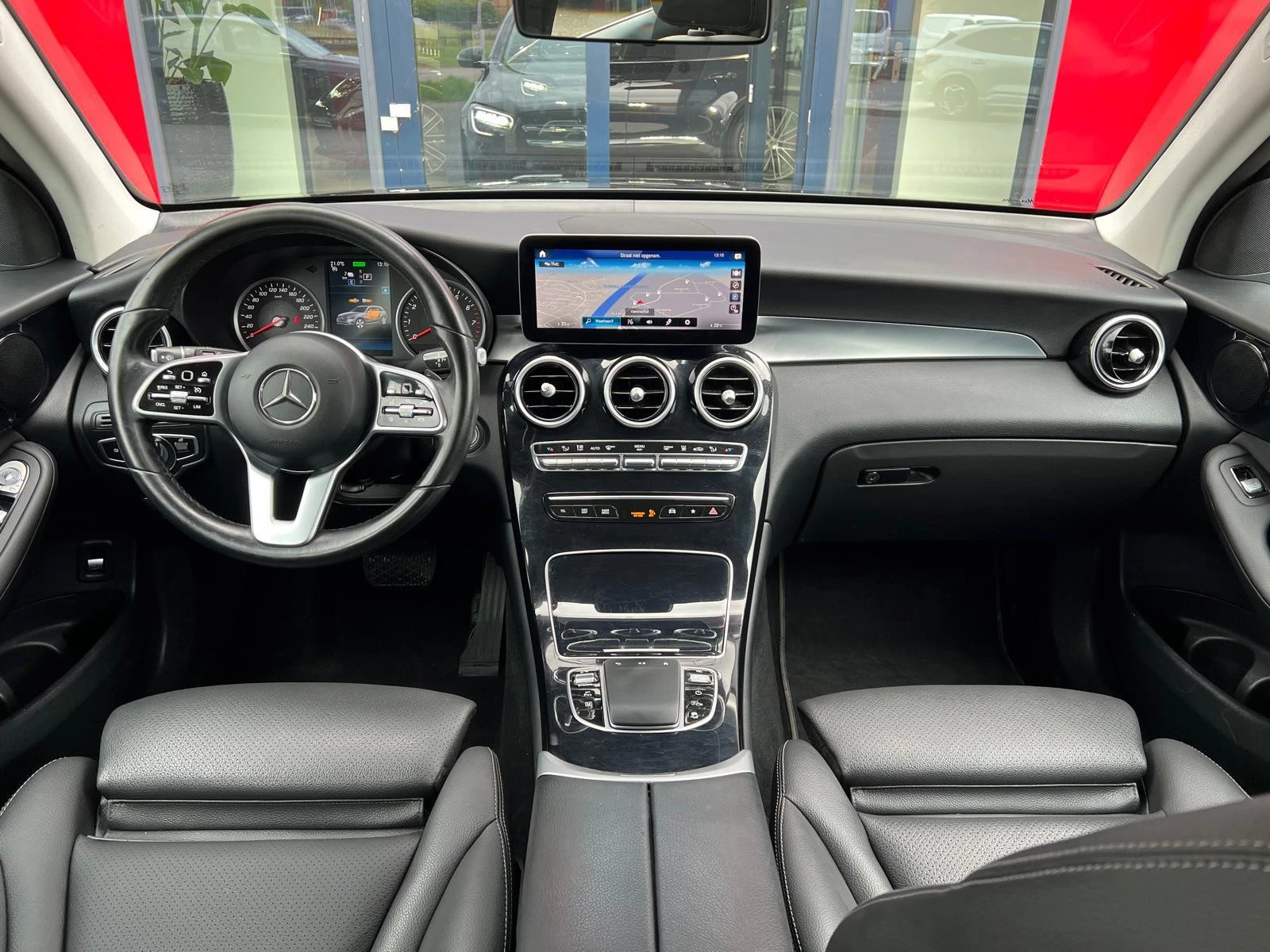 Hoofdafbeelding Mercedes-Benz GLC