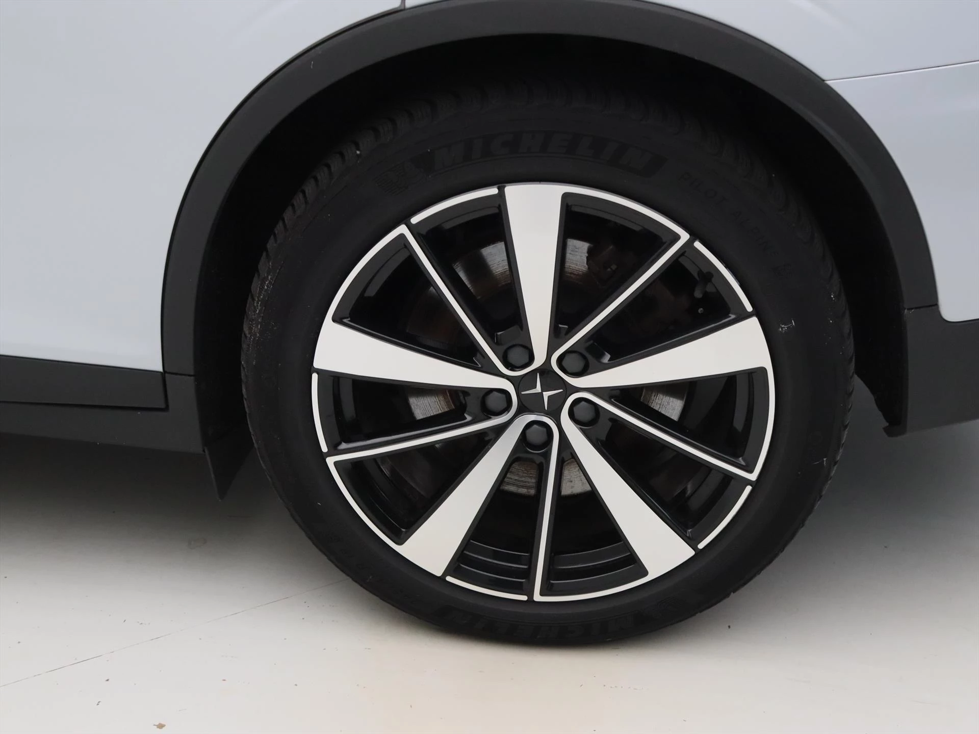 Hoofdafbeelding Polestar 2