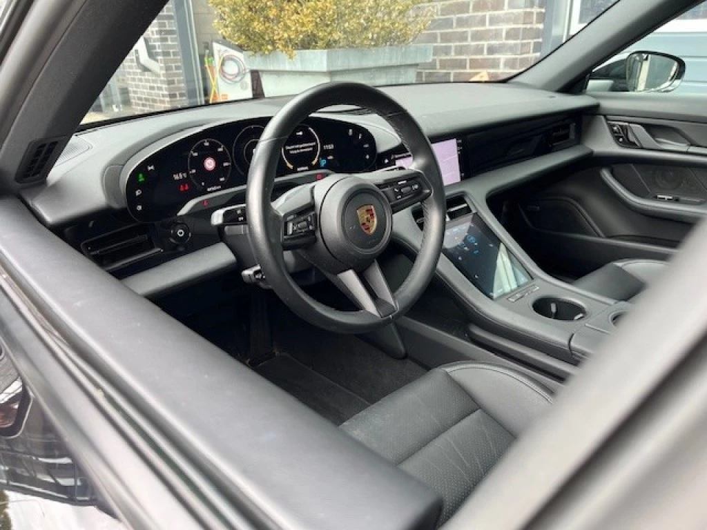Hoofdafbeelding Porsche Taycan