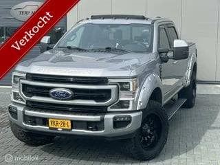 Ford F350 Platinum 6.7 V8 Powerstroke