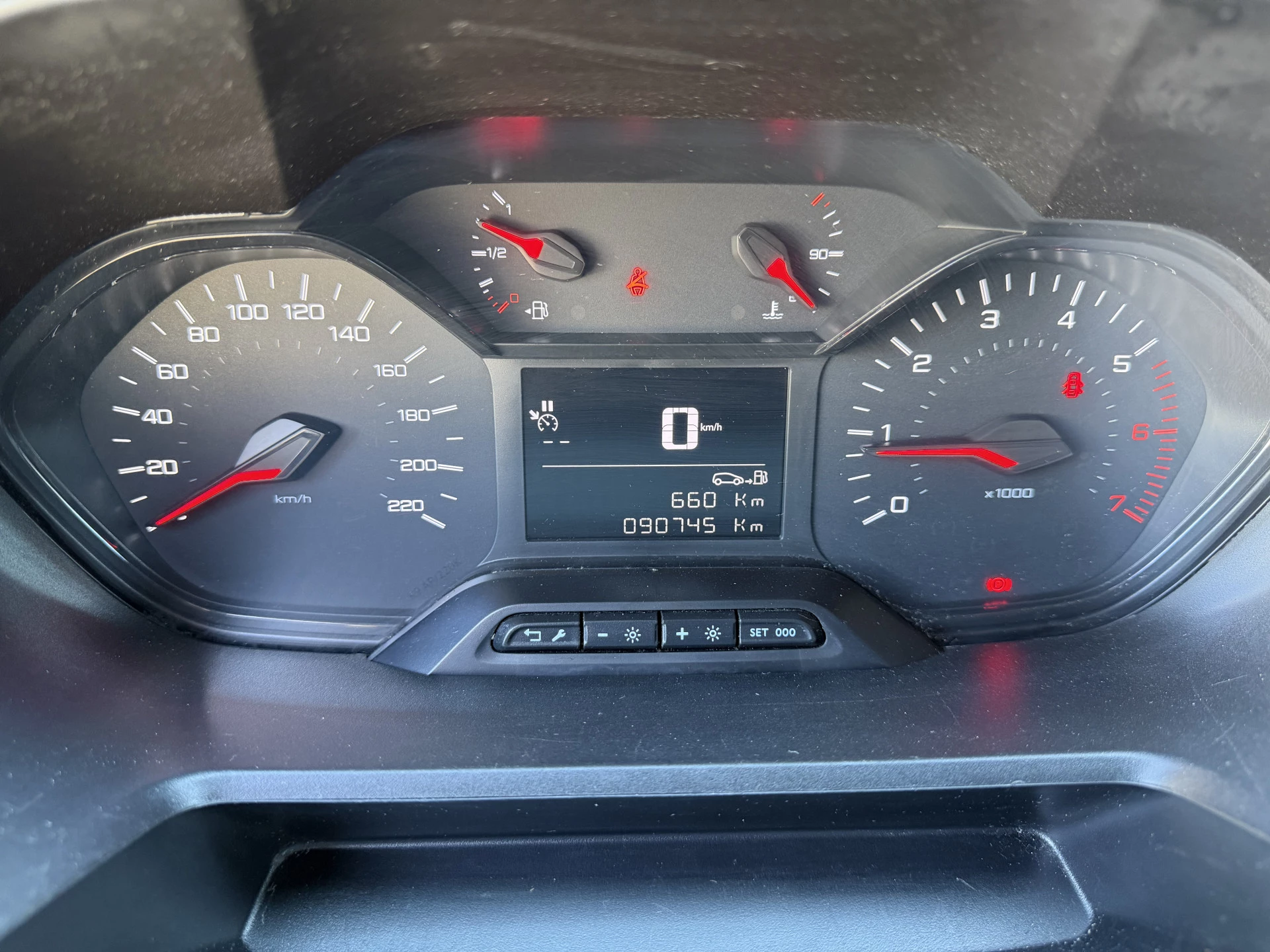 Hoofdafbeelding Peugeot Partner