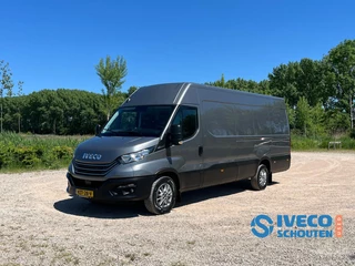 Hoofdafbeelding Iveco Daily Iveco Daily 35S18 | 3.0 - 180PK | HI-Matic | L4H2 | Enkellucht |