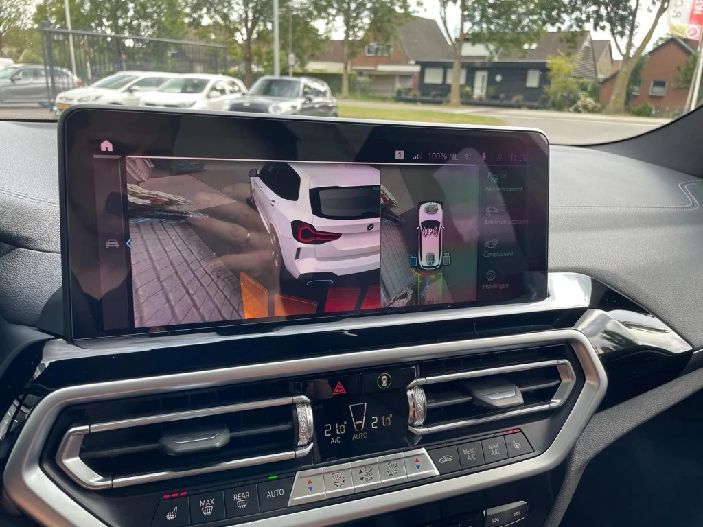Hoofdafbeelding BMW iX3