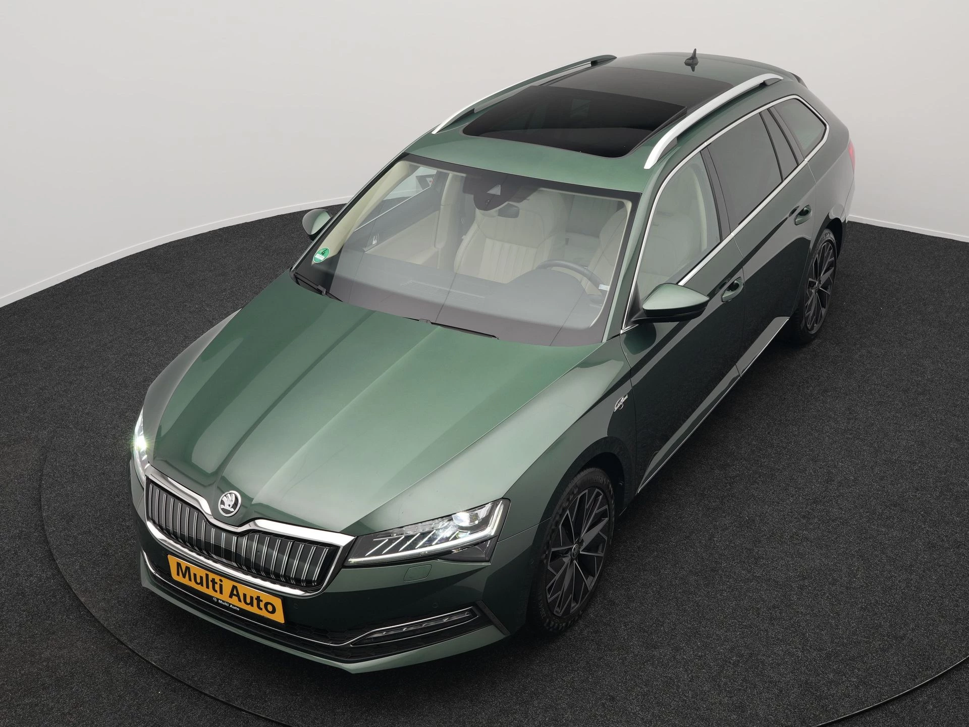 Hoofdafbeelding Škoda Superb