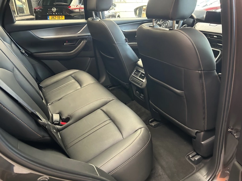 Hoofdafbeelding Mazda CX-60