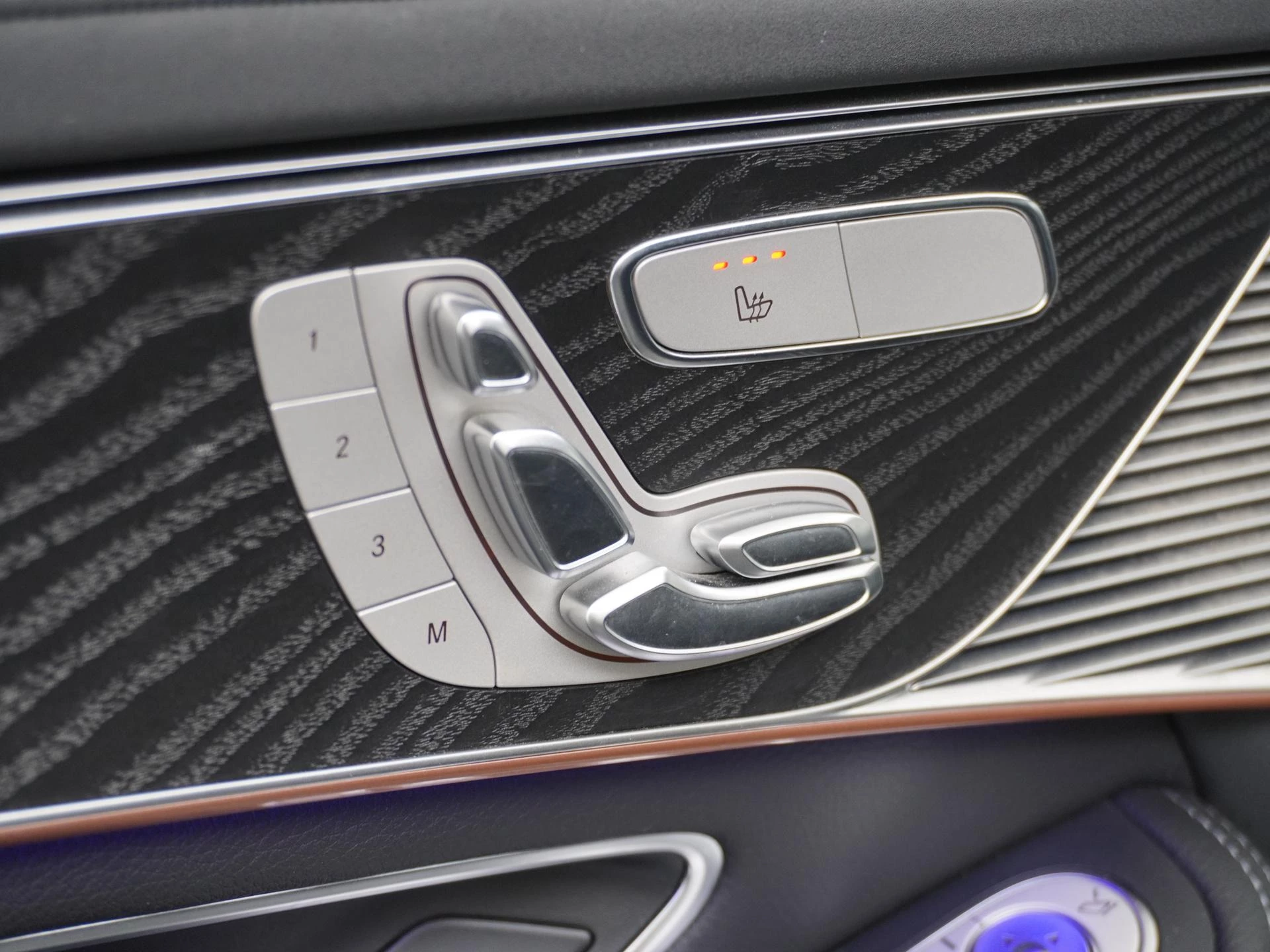 Hoofdafbeelding Mercedes-Benz EQC
