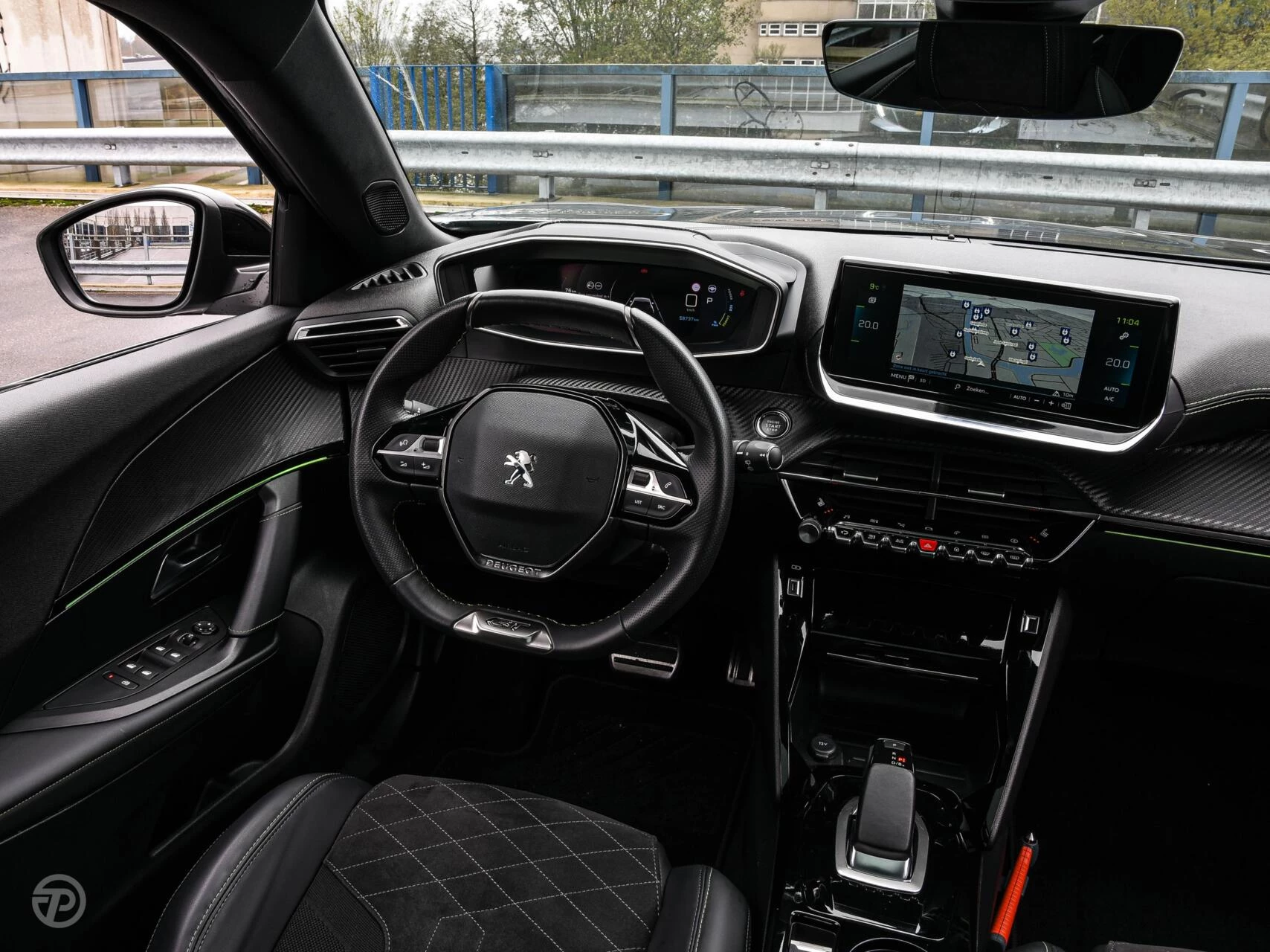 Hoofdafbeelding Peugeot e-2008