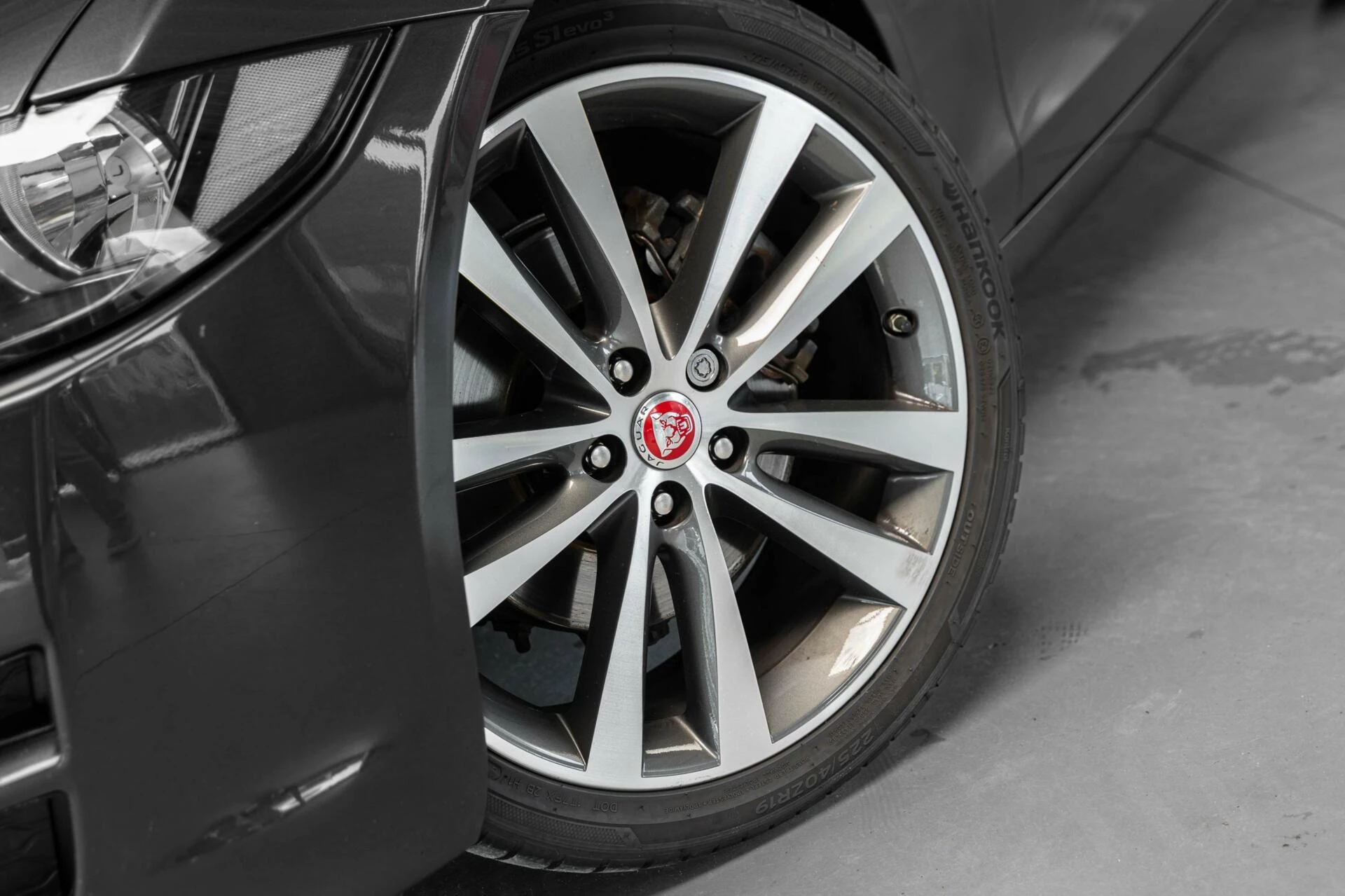 Hoofdafbeelding Jaguar XE