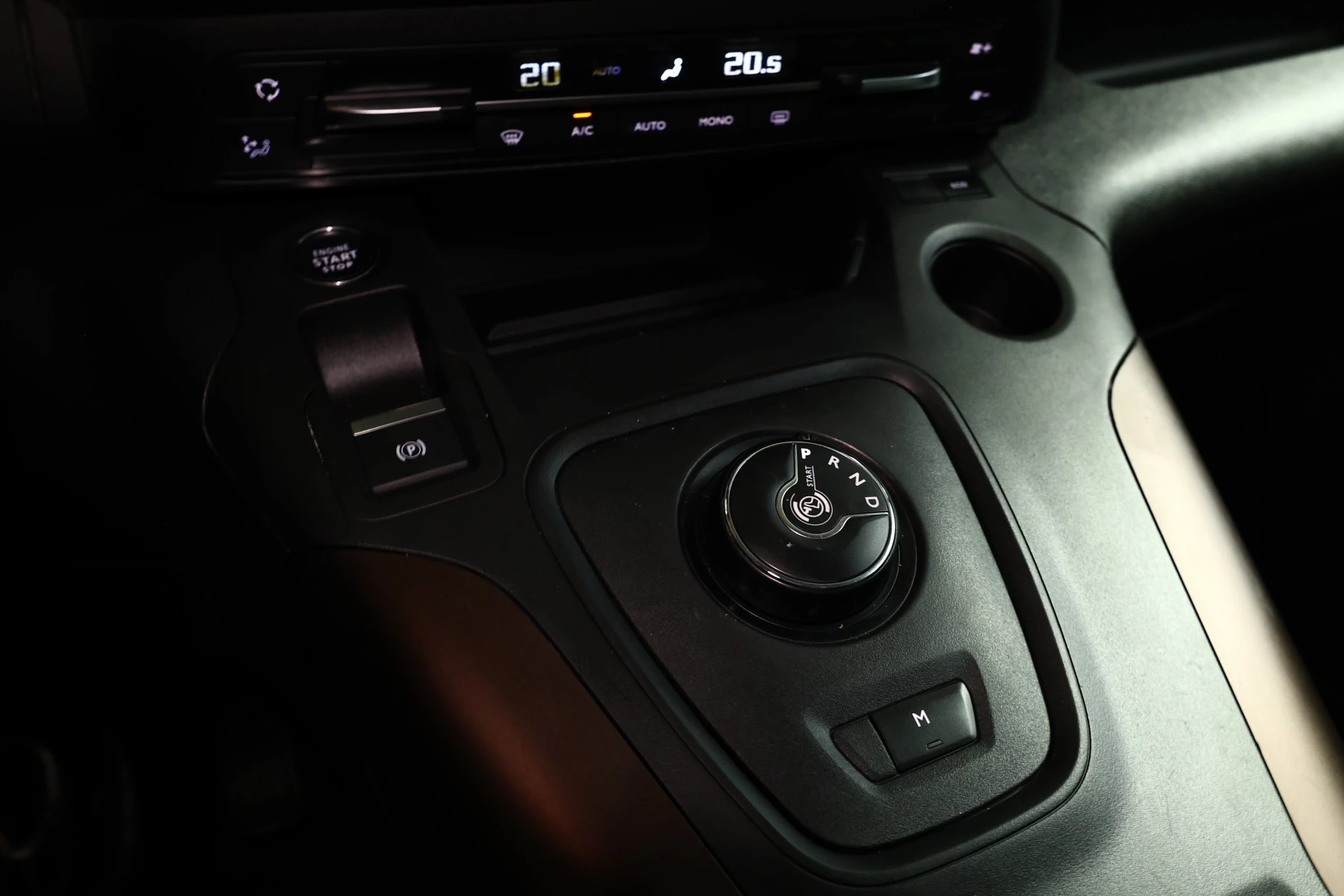 Hoofdafbeelding Peugeot Rifter