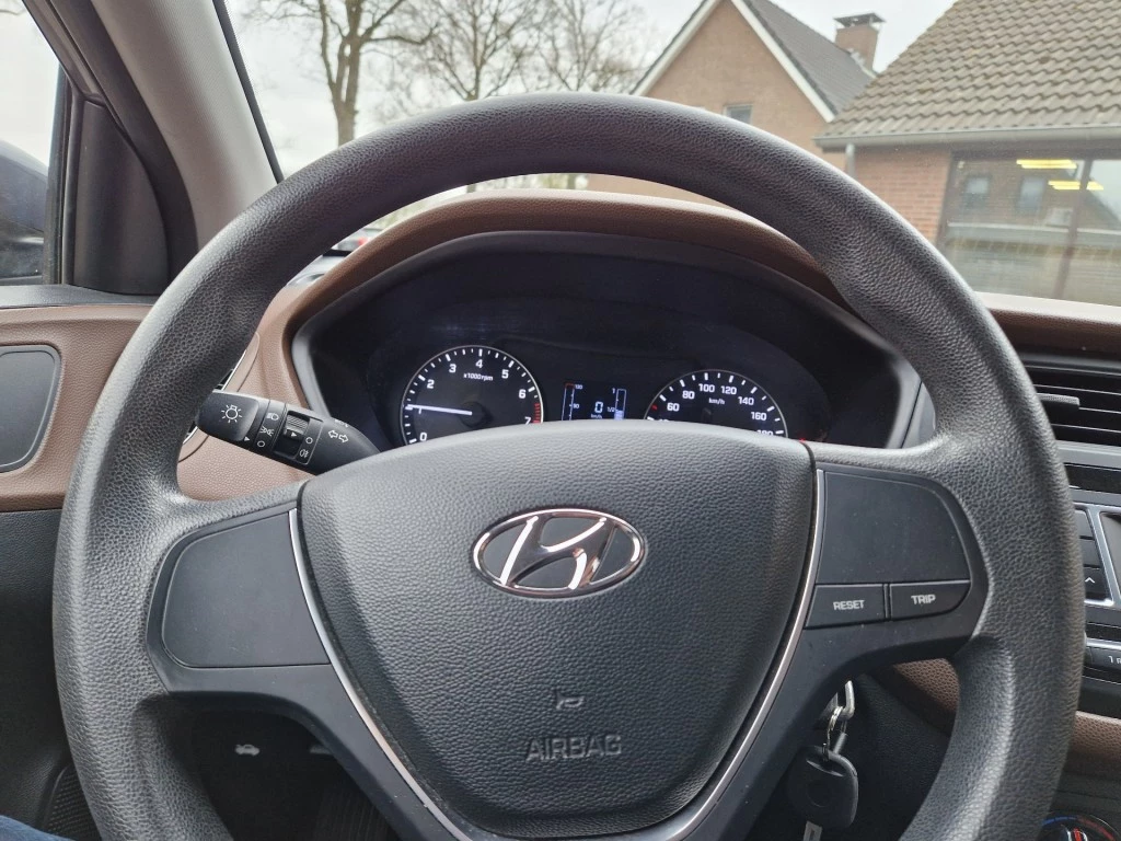 Hoofdafbeelding Hyundai i20