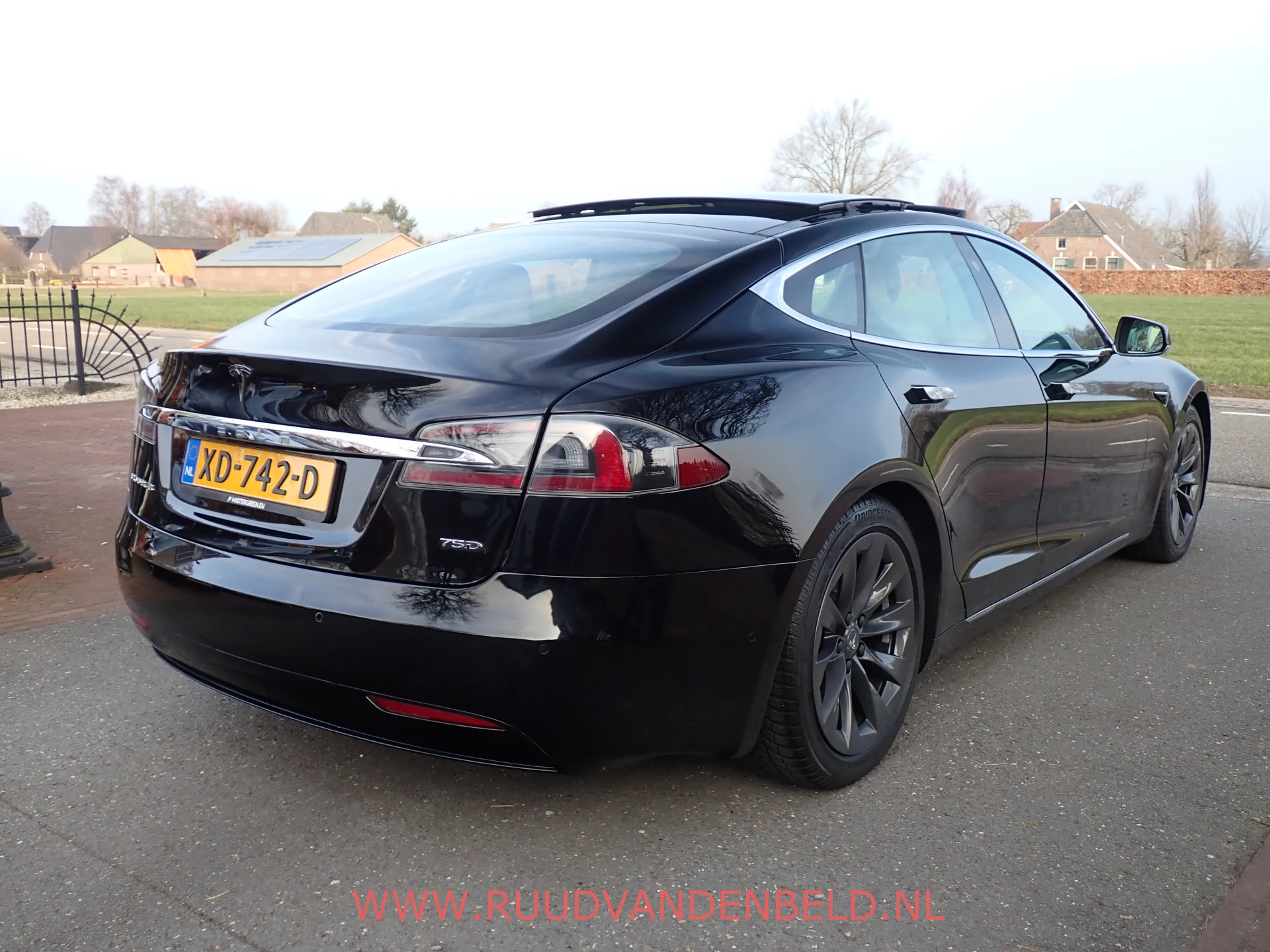 Hoofdafbeelding Tesla Model S