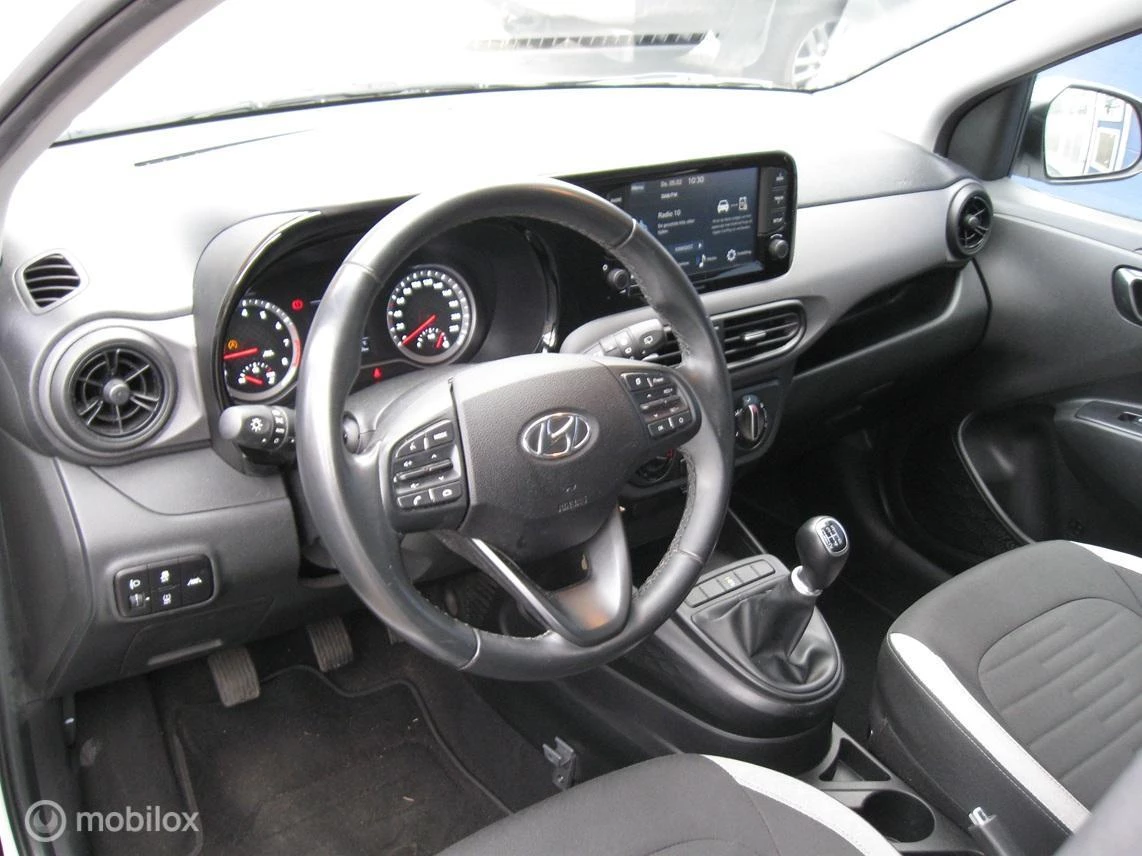 Hoofdafbeelding Hyundai i10