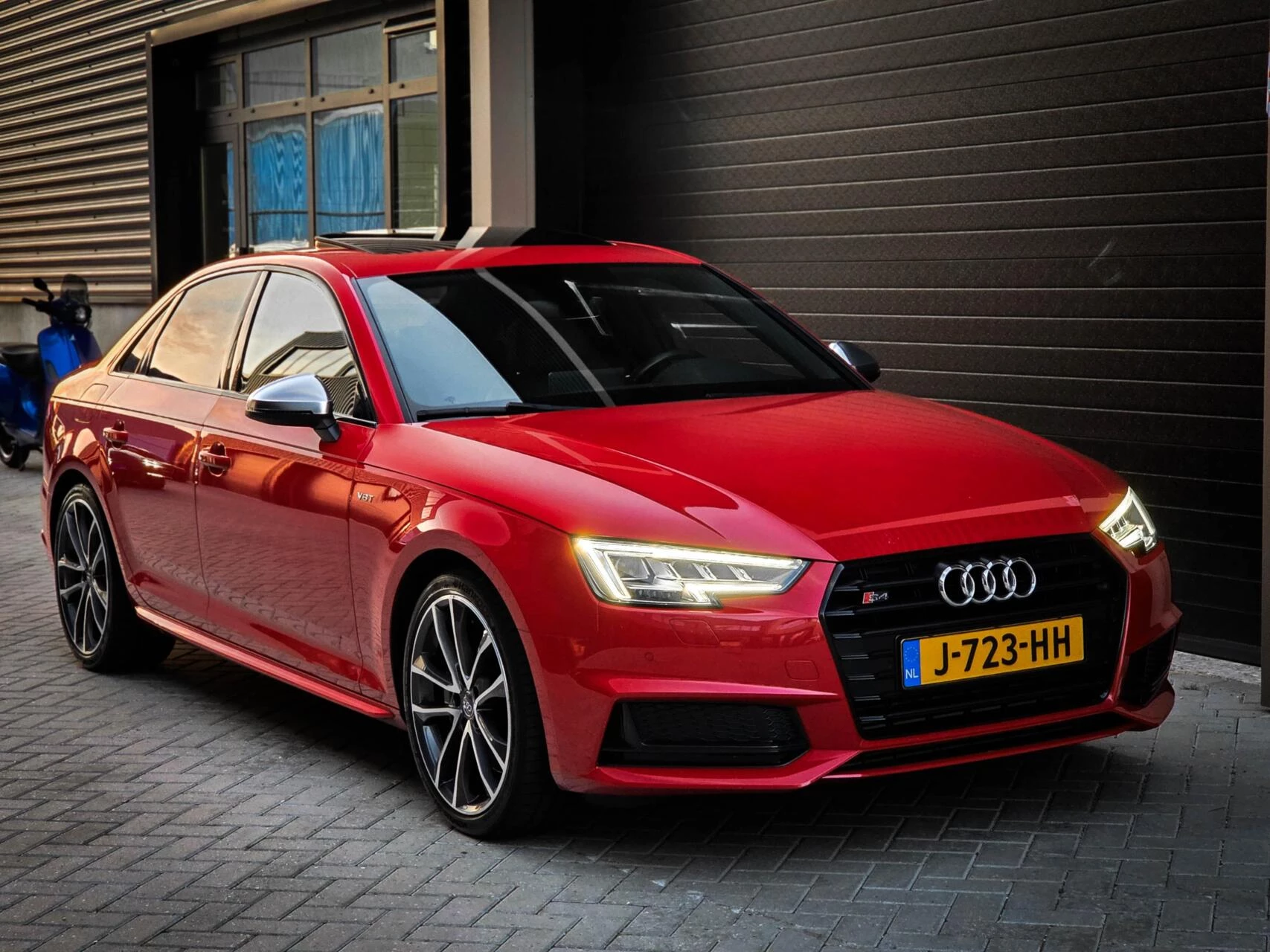 Hoofdafbeelding Audi S4