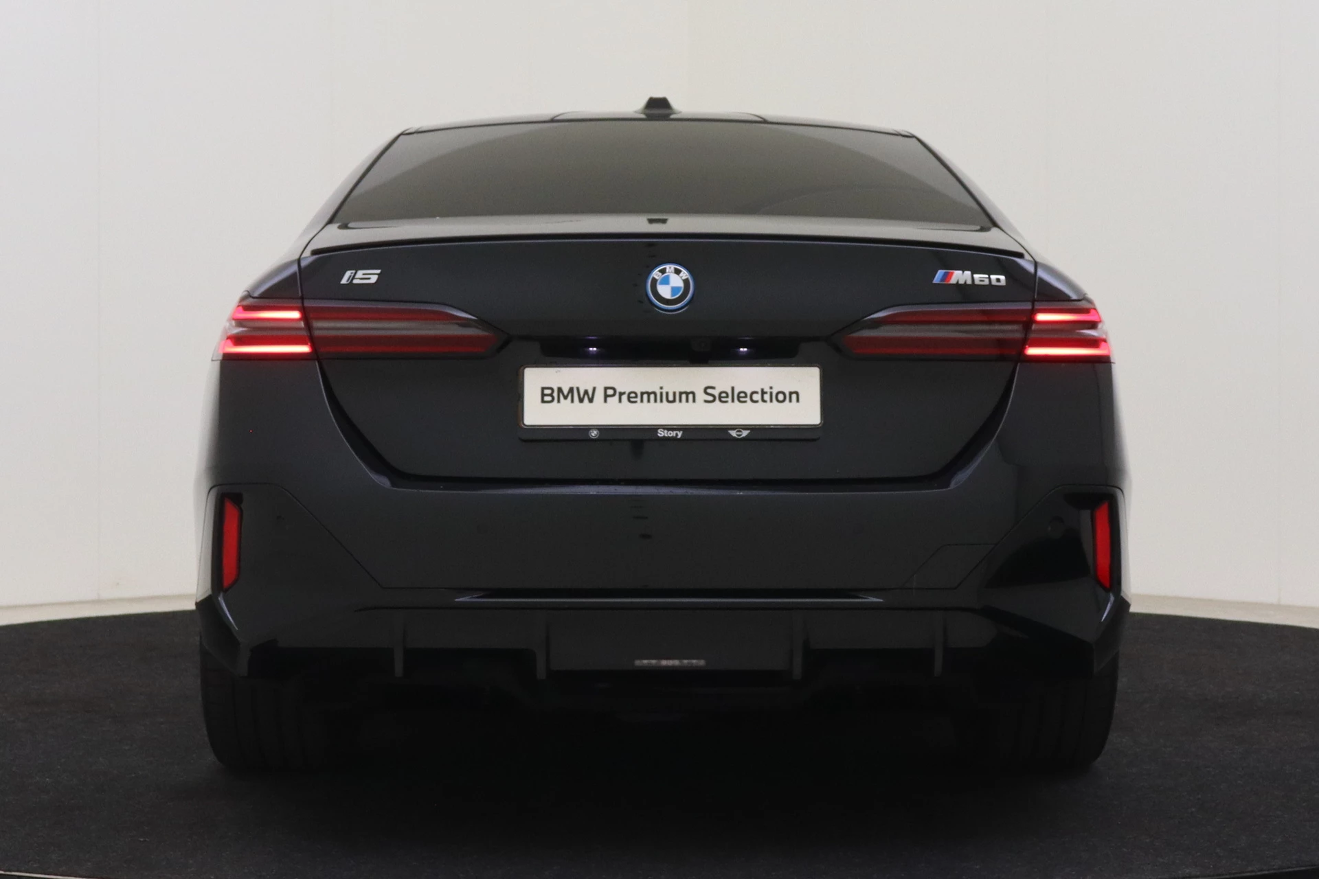 Hoofdafbeelding BMW i5