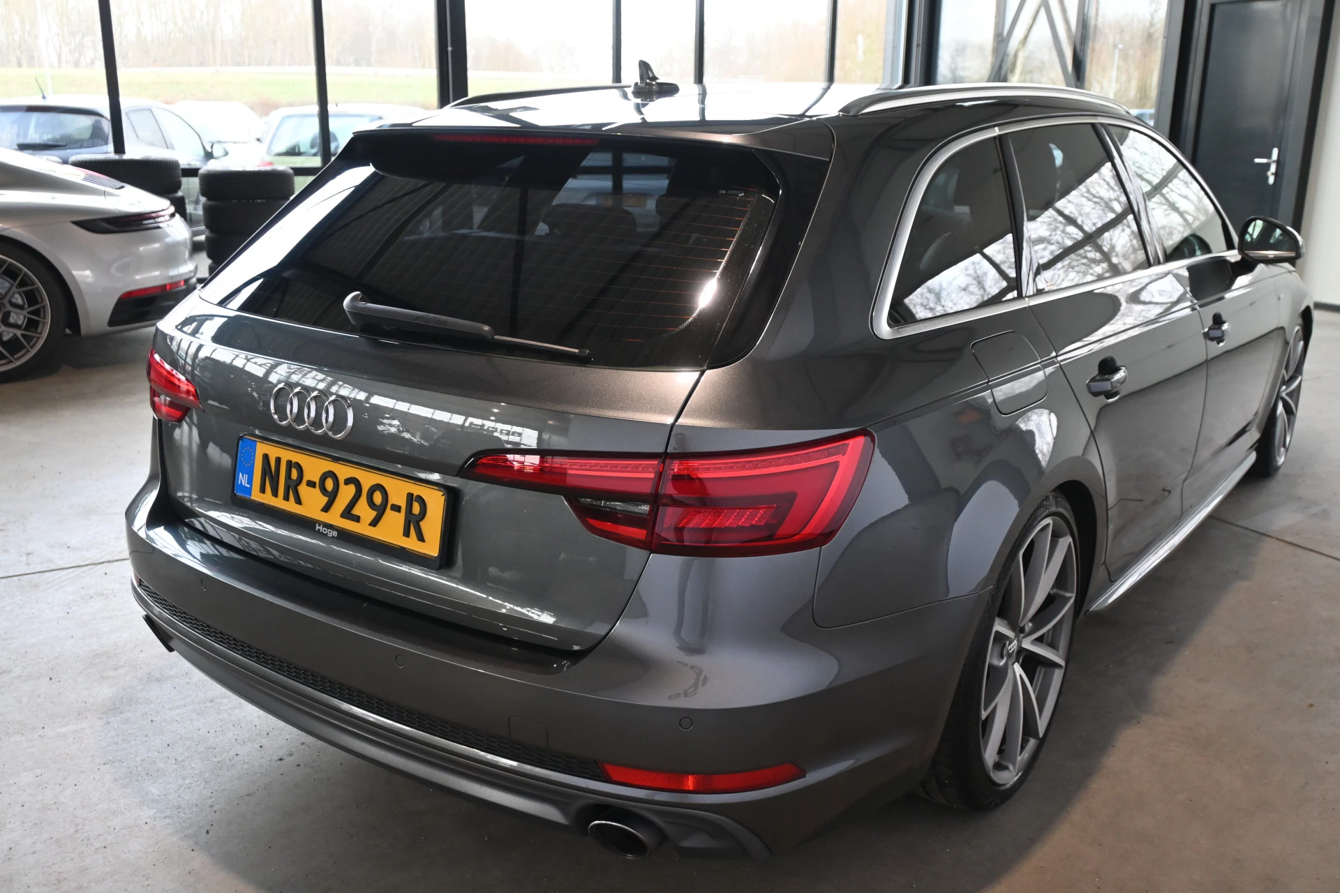 Hoofdafbeelding Audi A4