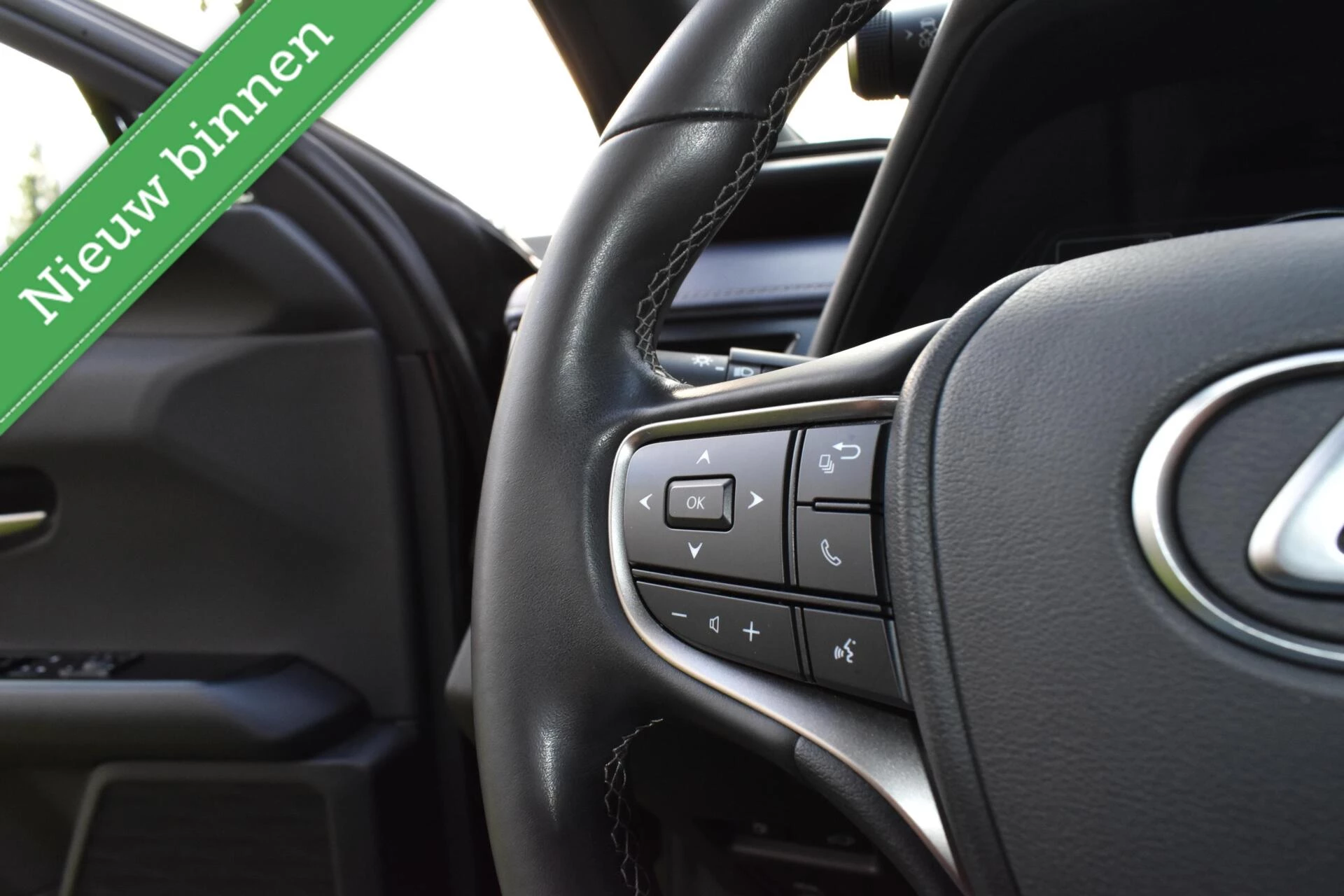 Hoofdafbeelding Lexus UX