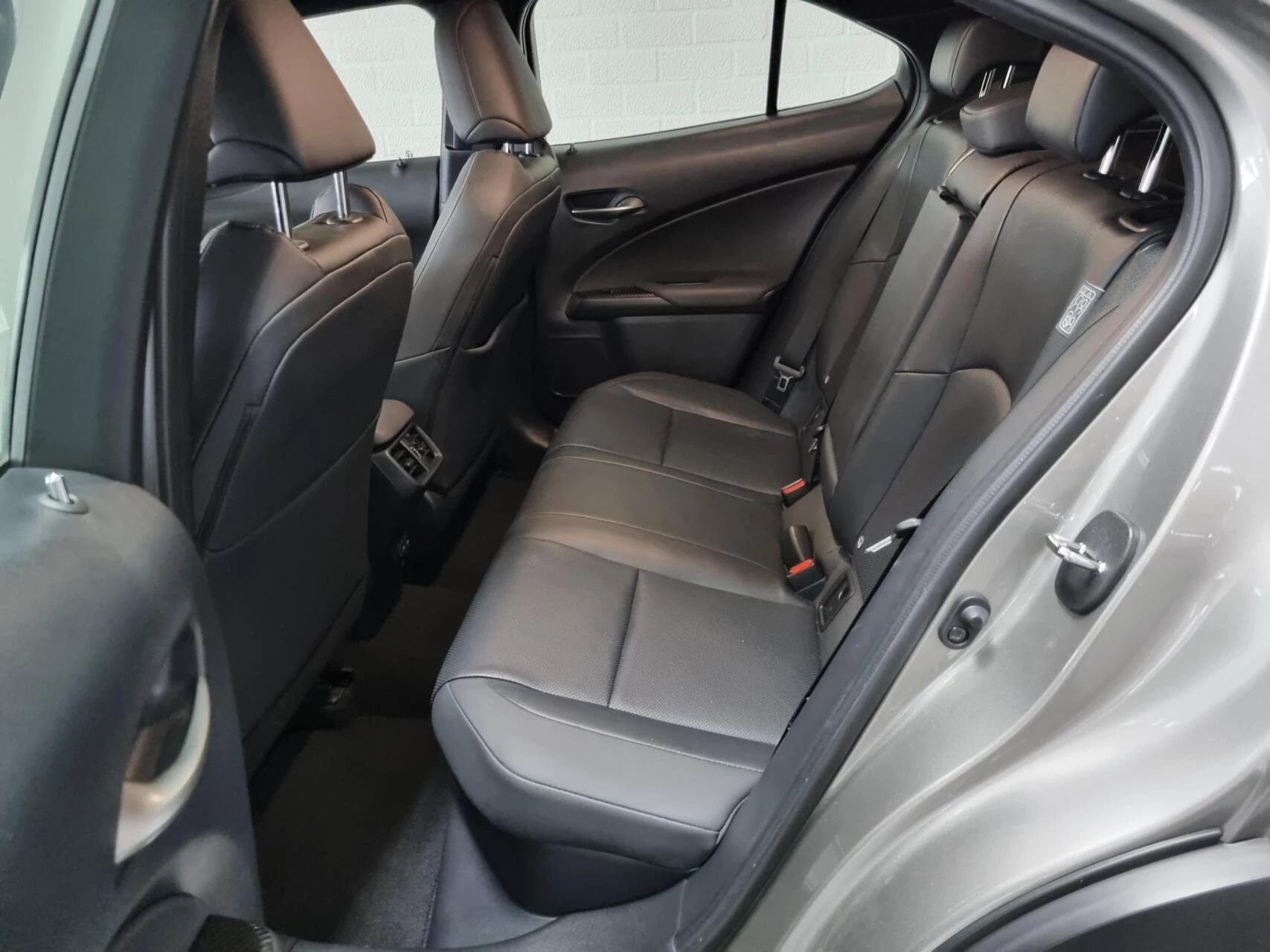 Hoofdafbeelding Lexus UX