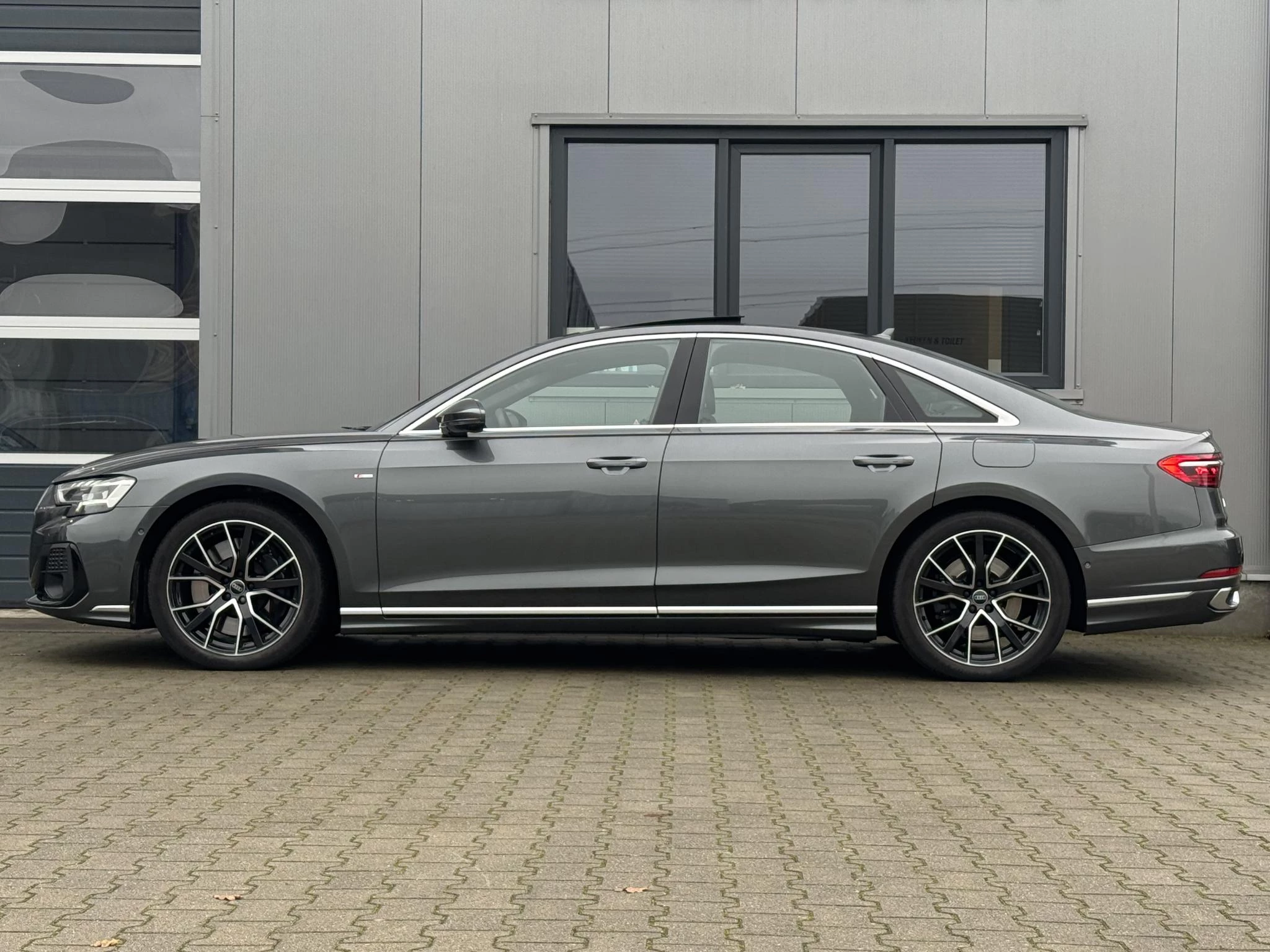 Hoofdafbeelding Audi A8