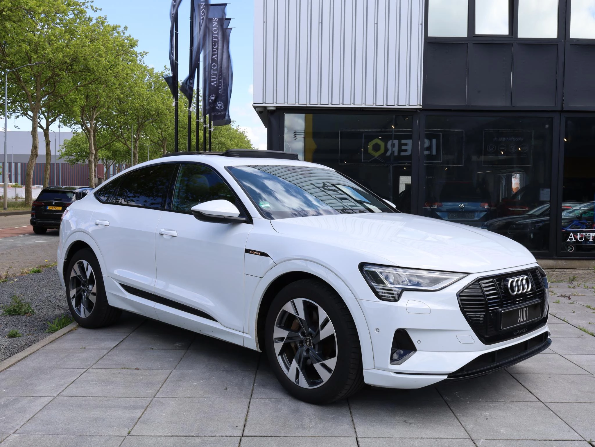Hoofdafbeelding Audi e-tron