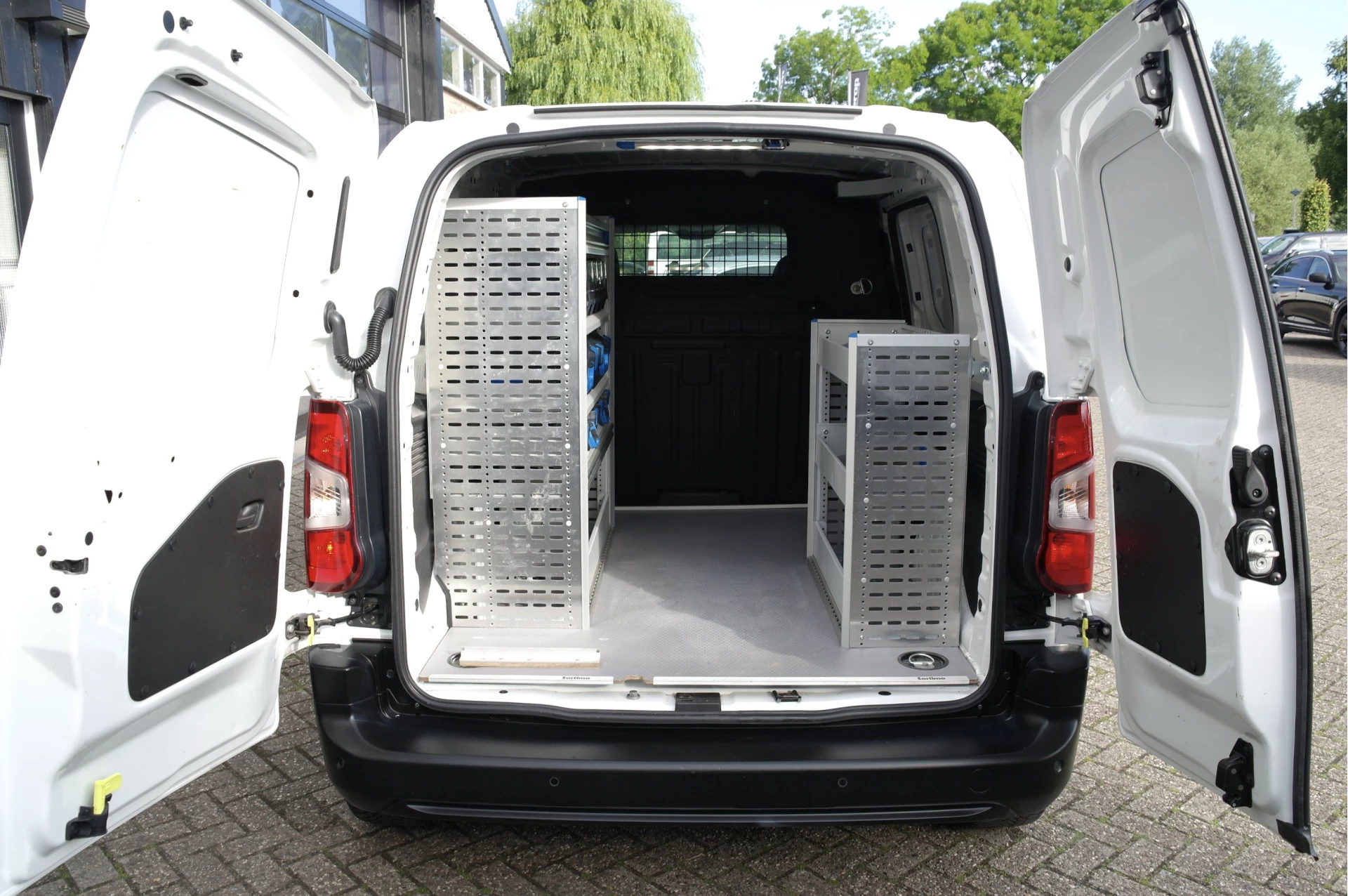 Hoofdafbeelding Peugeot Partner