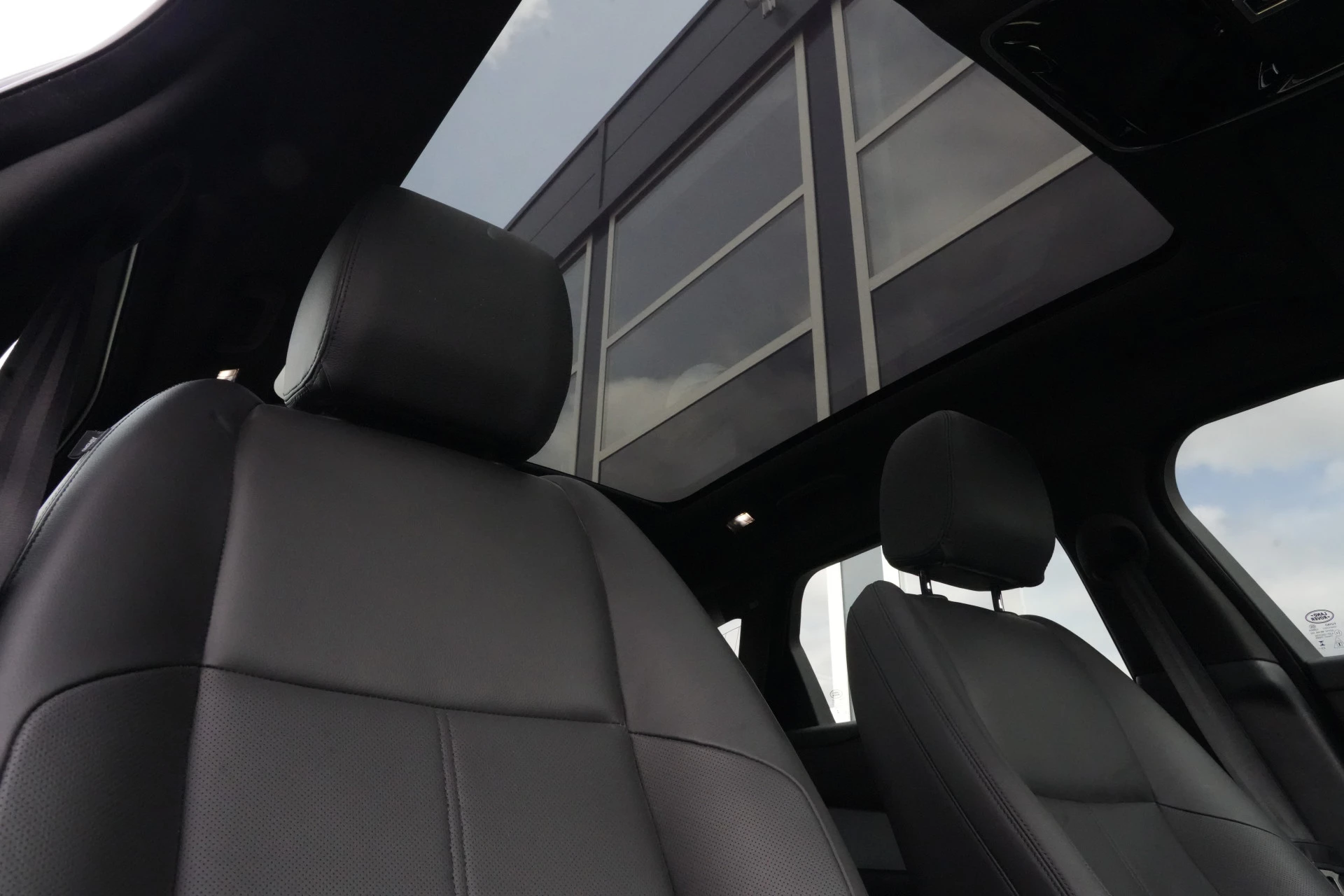 Hoofdafbeelding Land Rover Range Rover Velar