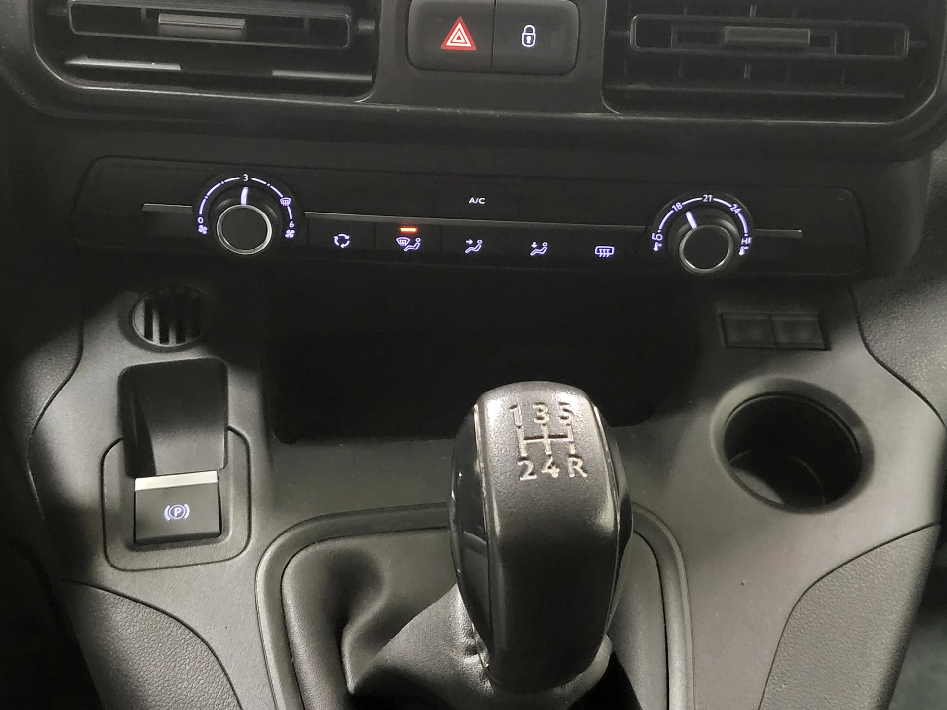 Hoofdafbeelding Peugeot Partner