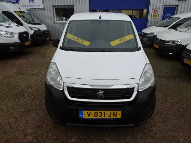 Hoofdafbeelding Peugeot Partner