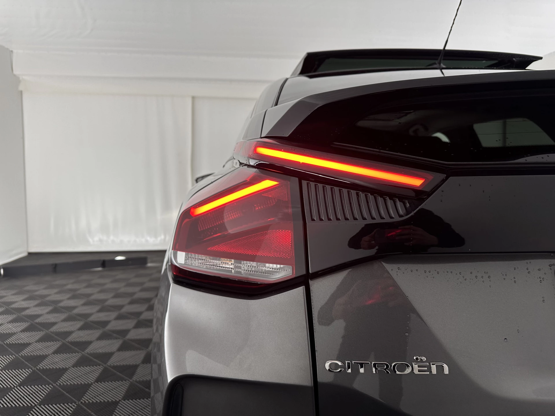 Hoofdafbeelding Citroën ë-C4