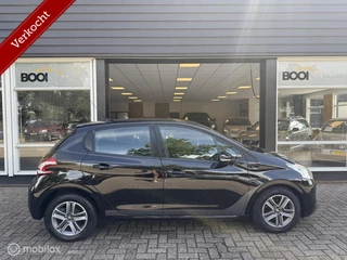Hoofdafbeelding Peugeot 208 Peugeot 208 1.2 VTi Envy Eerste eigenaar CLIMA NAVI PDC