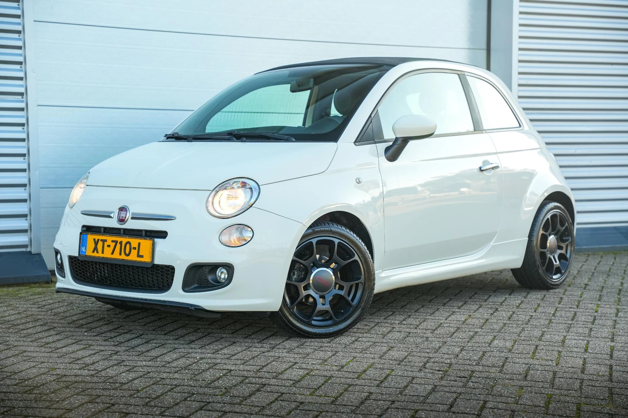 Hoofdafbeelding Fiat 500C