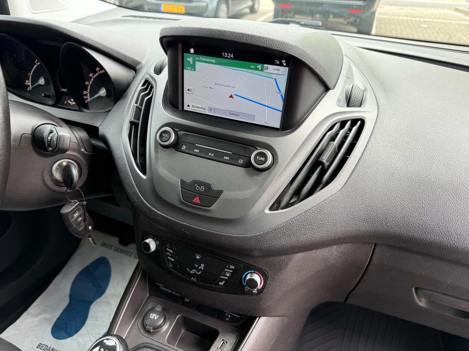 Hoofdafbeelding Ford Transit Courier
