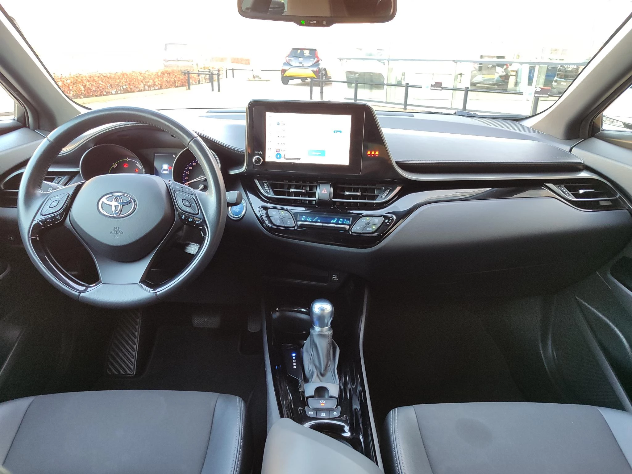 Hoofdafbeelding Toyota C-HR