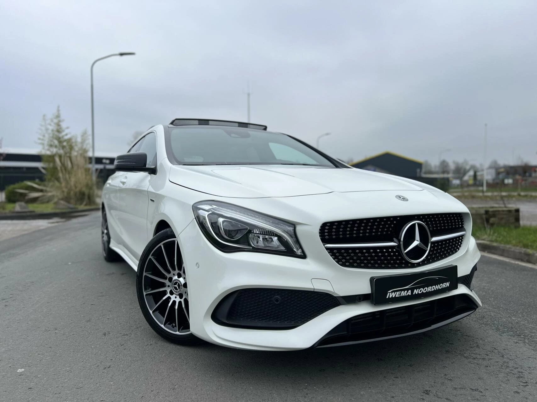 Hoofdafbeelding Mercedes-Benz CLA