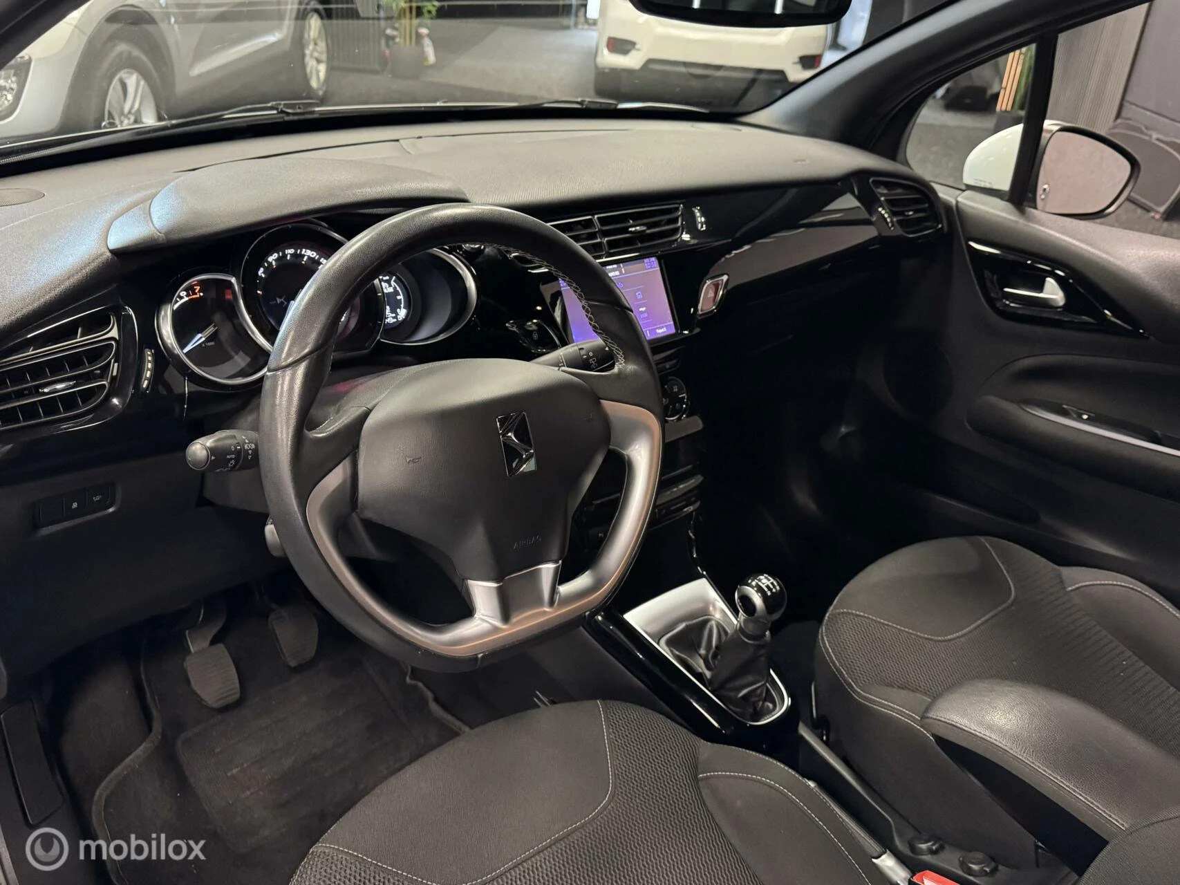 Hoofdafbeelding DS DS 3