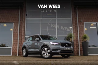 Hoofdafbeelding Volvo XC40 Volvo XC40 1.5 T3 Momentum Pro | NL auto | 2e eigenaar | BTW auto | Automaat | BLIS | Cruise control adaptief | Stoelverwarming | Navi | Camera | 163 pk | Voorruit verwarming | LED