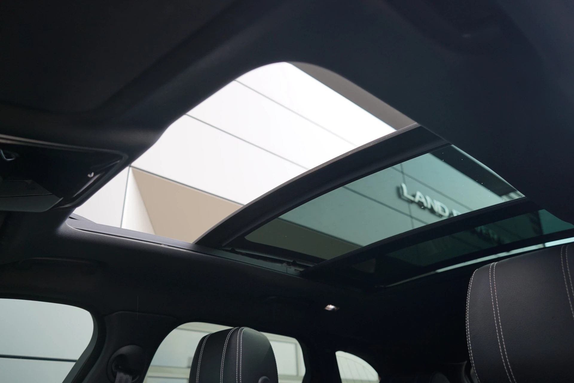 Hoofdafbeelding Land Rover Range Rover Velar