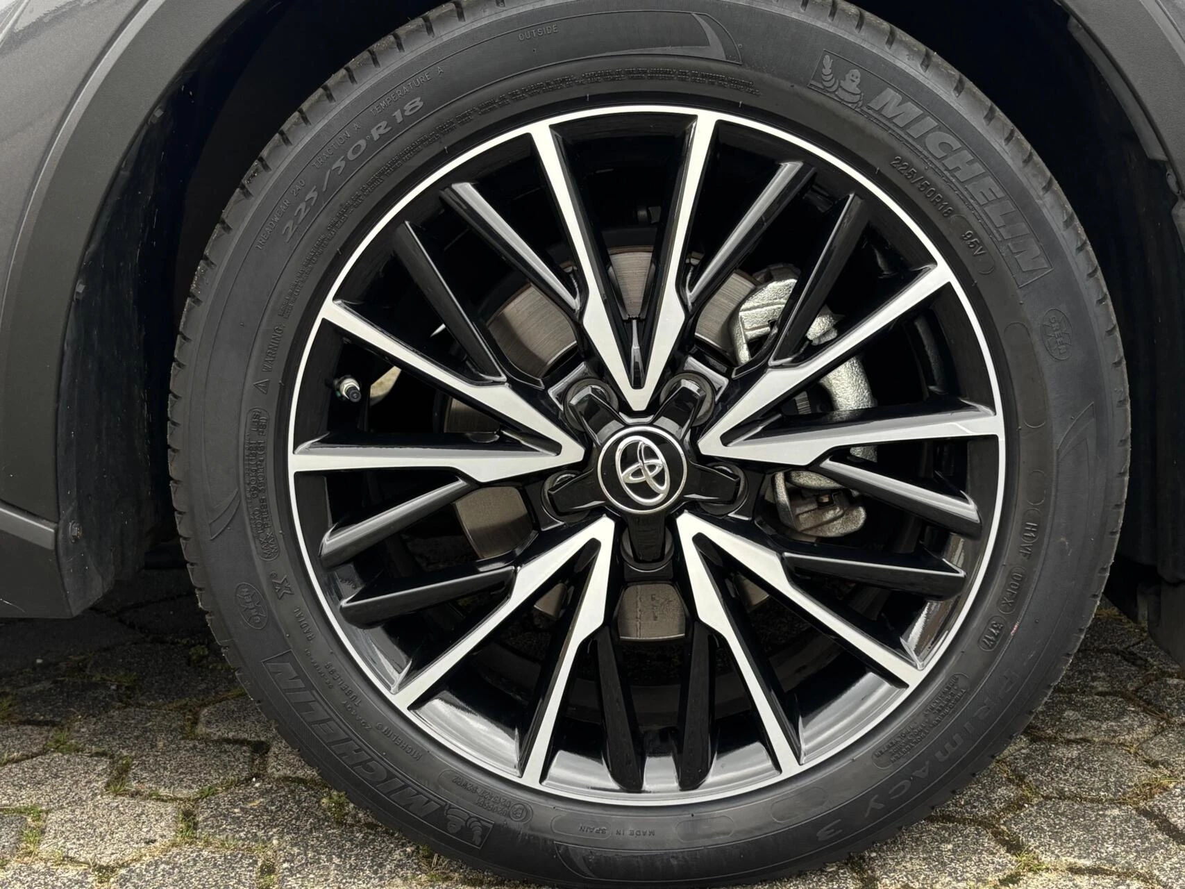 Hoofdafbeelding Toyota C-HR