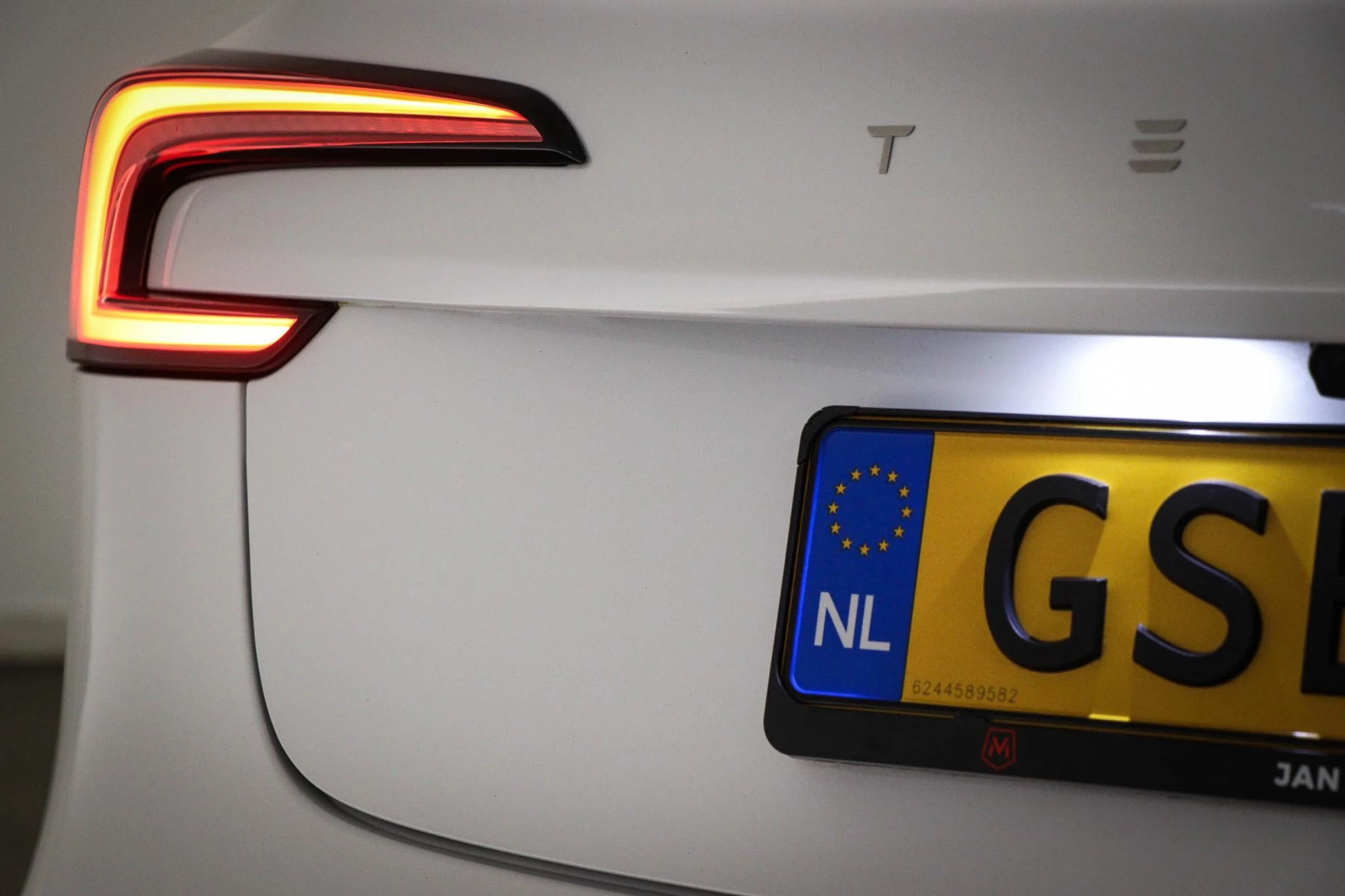 Hoofdafbeelding Tesla Model 3