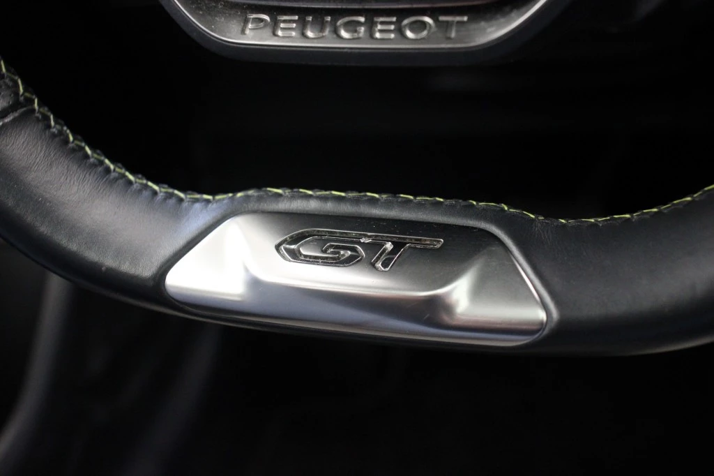 Hoofdafbeelding Peugeot e-208