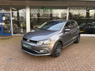 Volkswagen Polo 1.2 TSI COMF LOUNGE