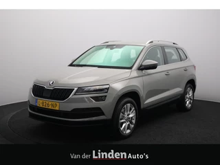 Škoda Karoq 1.5 TSI ACT Business Edition Plus | Trekhaak | Stoel/Stuurverwarming | Sport Stoelen