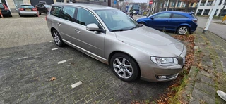 Hoofdafbeelding Volvo V70 Volvo V70 2.0 D3 MOMENTUM POLAR LUXERY