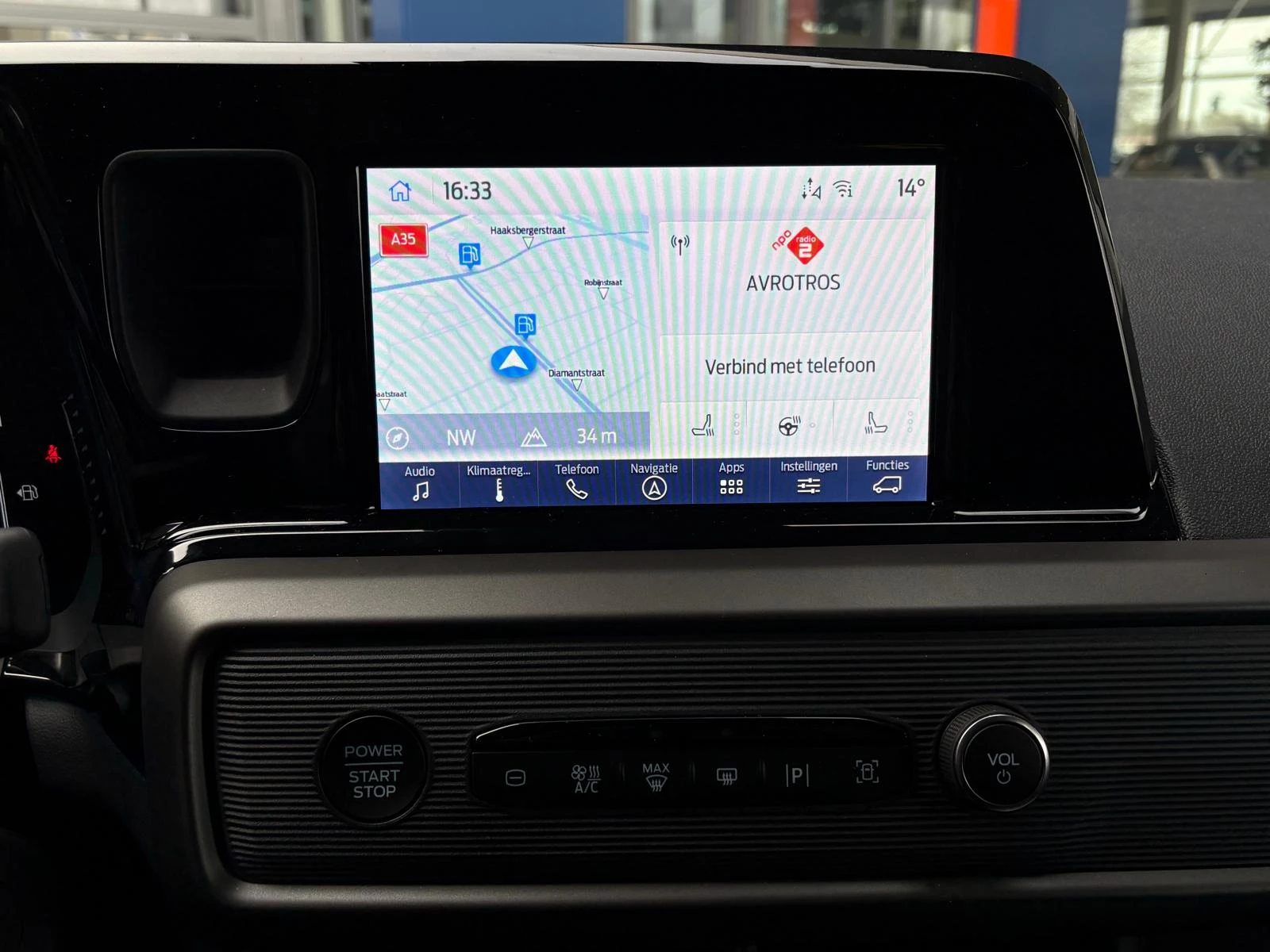 Hoofdafbeelding Ford Transit Courier