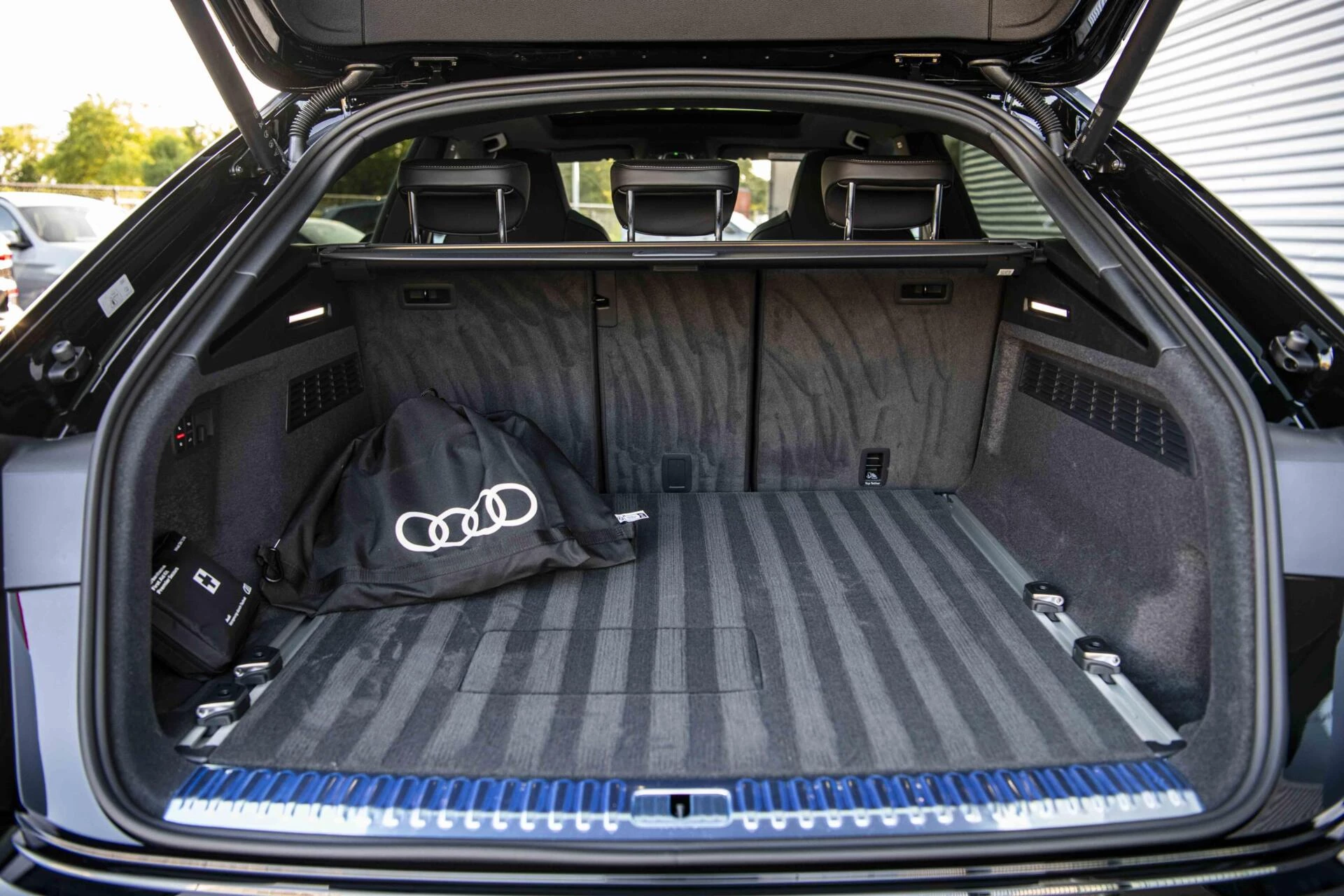 Hoofdafbeelding Audi Q8