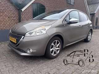 Peugeot 208 1.2 VTi Style  NAVIGATIE AIRCO DISTRIBUTIE VERV.