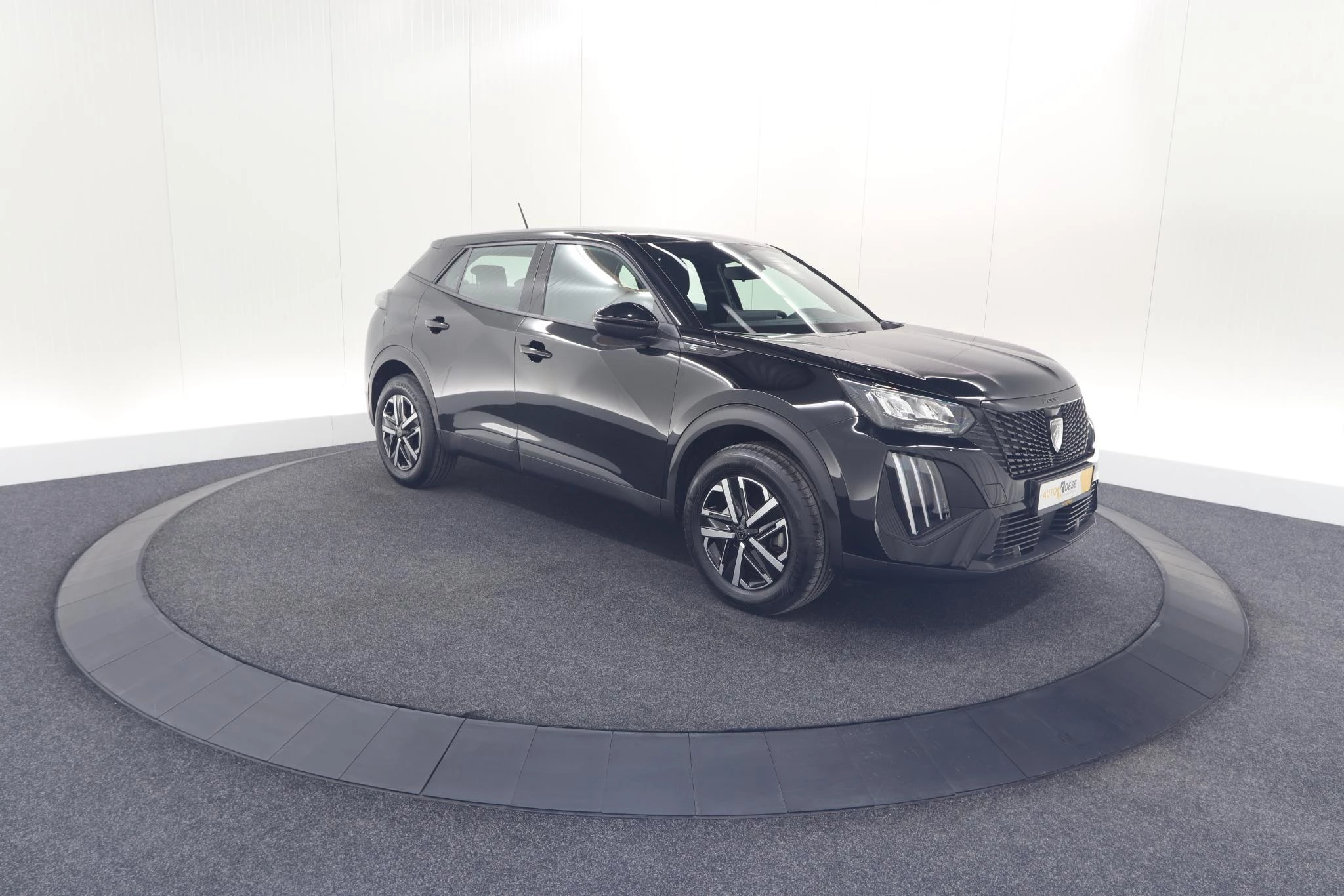 Hoofdafbeelding Peugeot e-2008