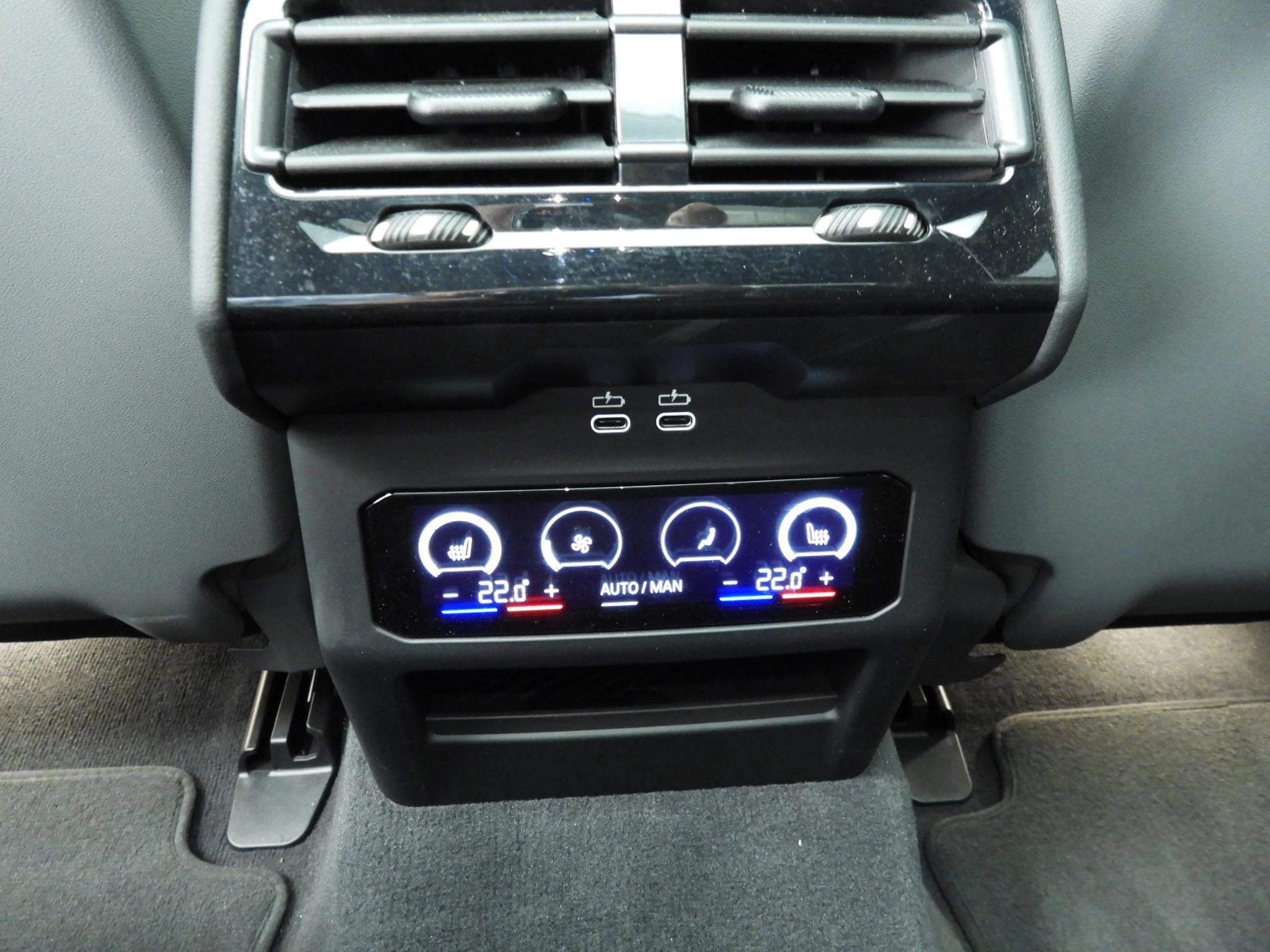 Hoofdafbeelding BMW i5